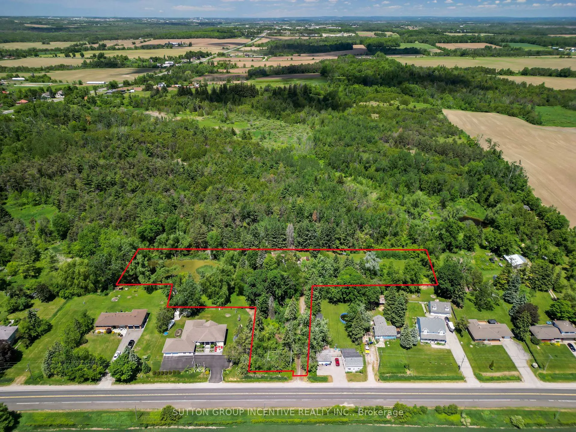 Photo 7 of 2110 Killarney Beach Road, Innisfil, Rural Innisfil — HOMEH