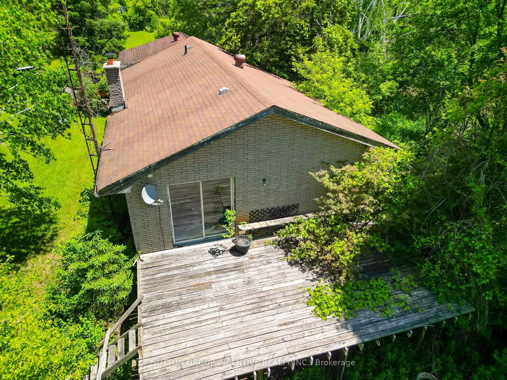 Photo 8 of 2110 Killarney Beach Road, Innisfil, Rural Innisfil — HOMEH