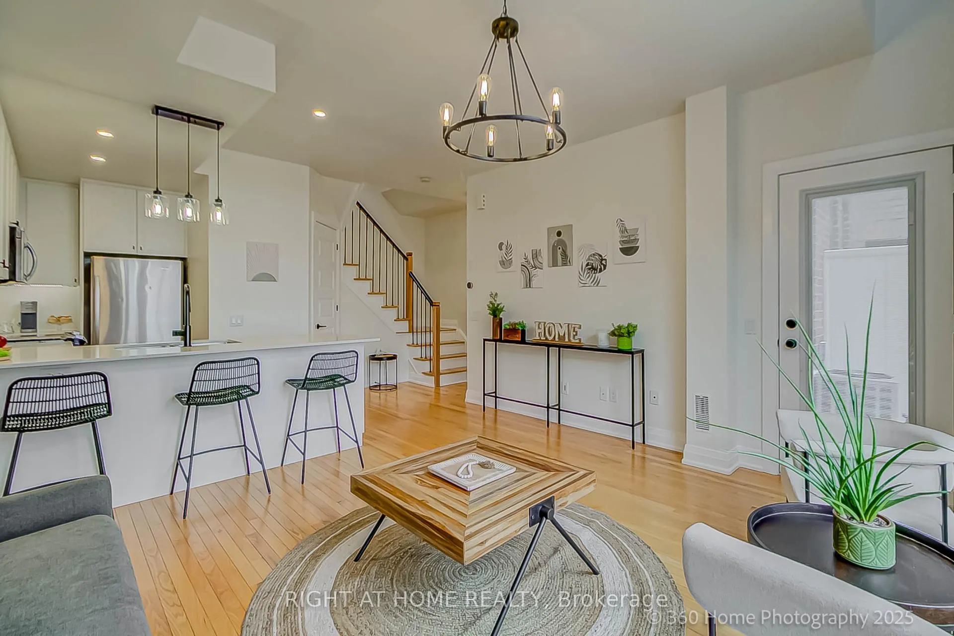 Photo of Unit 31, 8169 Kipling Avenue