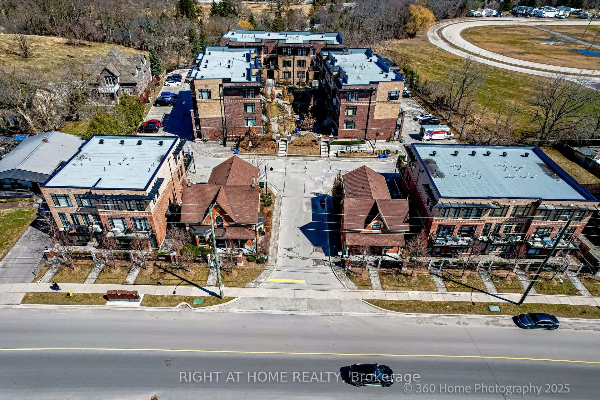 Photo 21 of Unit 31, 8169 Kipling Avenue, Vaughan, West Woodbridge — HOMEH