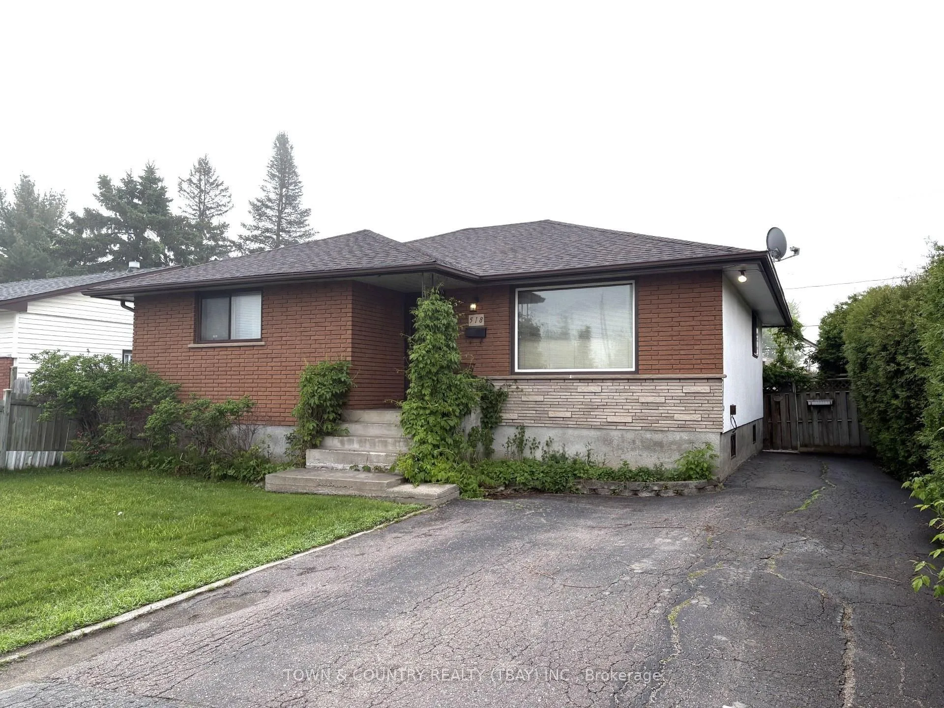 Photo 1 of 518 Edward St N, Thunder Bay, Northwood Park — HOMEH