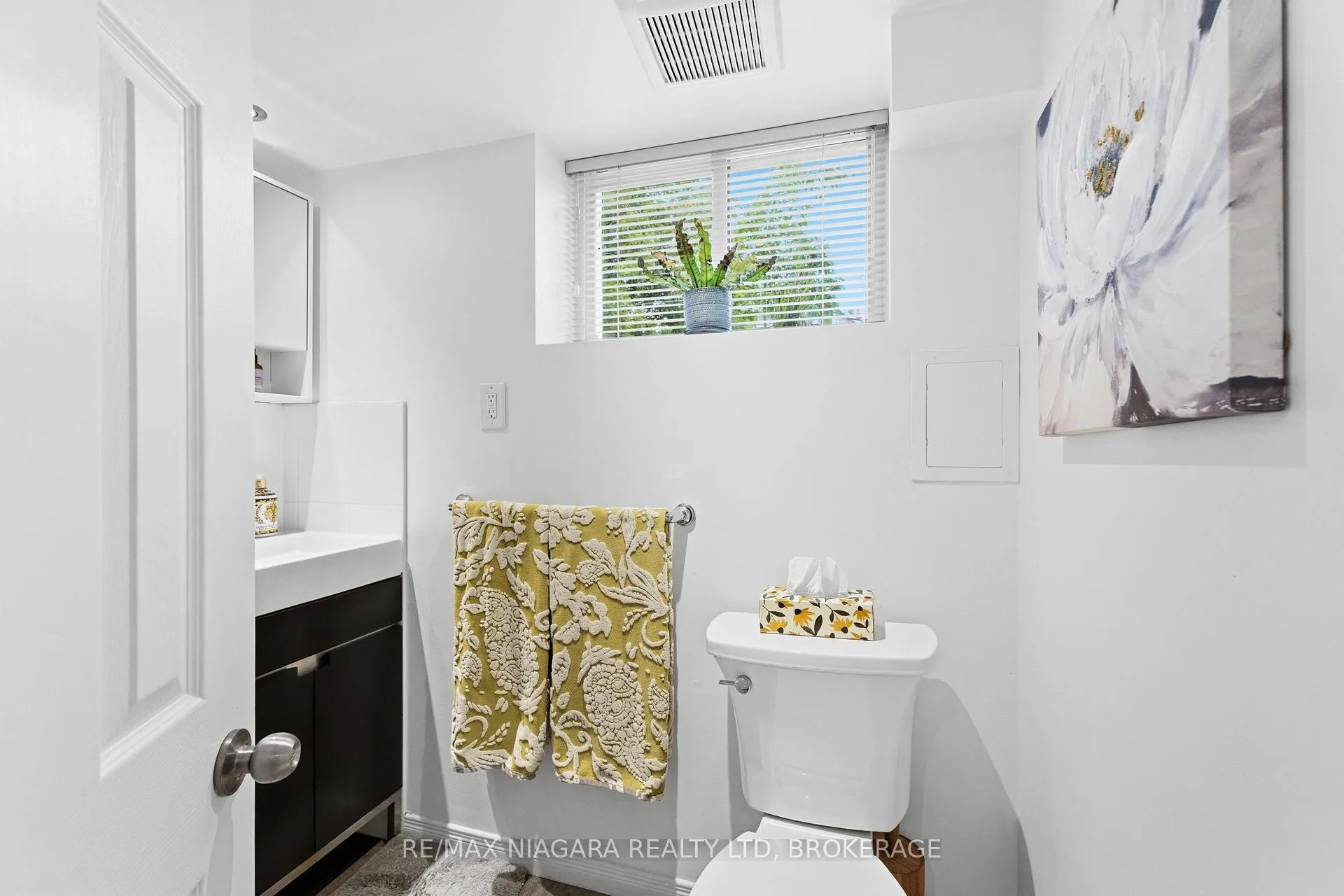 Photo 27 of 29 Johnston Street, St. Catharines, Port Dalhousie — HOMEH