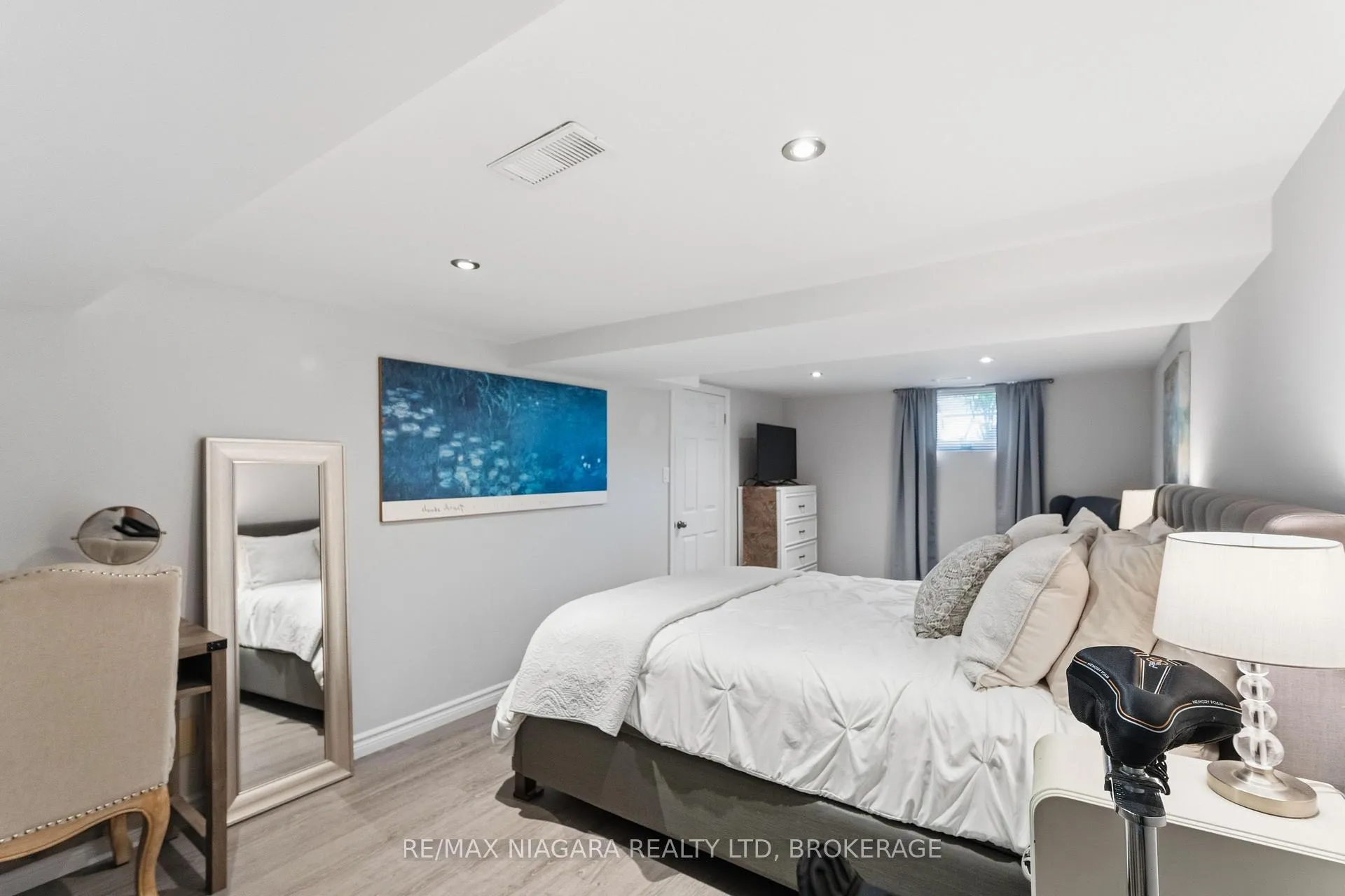 Photo 30 of 29 Johnston Street, St. Catharines, Port Dalhousie — HOMEH