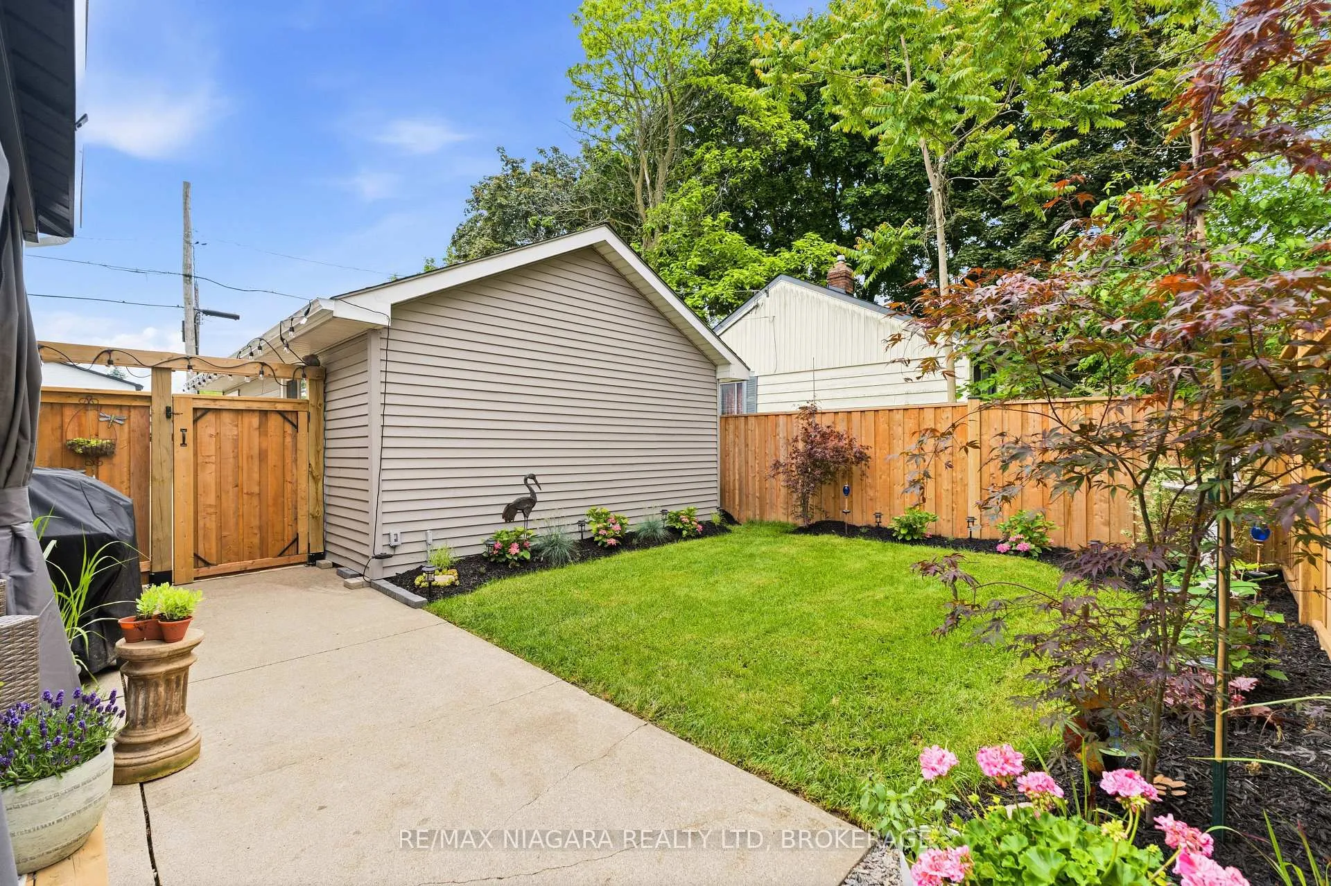 Photo 31 of 29 Johnston Street, St. Catharines, Port Dalhousie — HOMEH