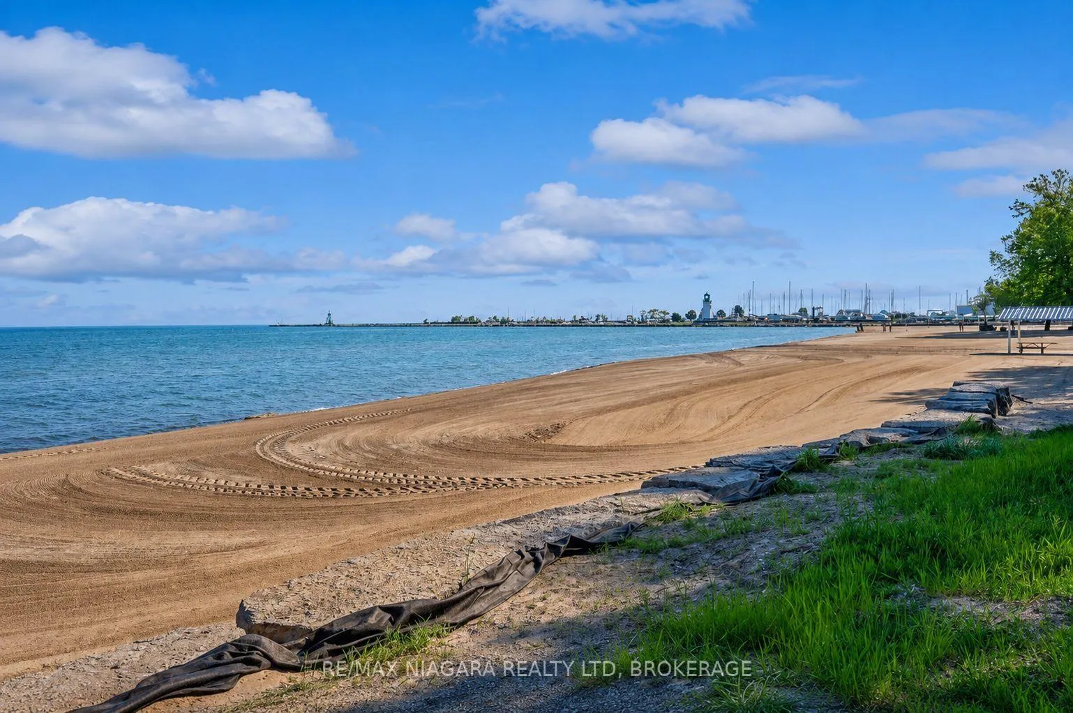 Photo 38 of 29 Johnston Street, St. Catharines, Port Dalhousie — HOMEH
