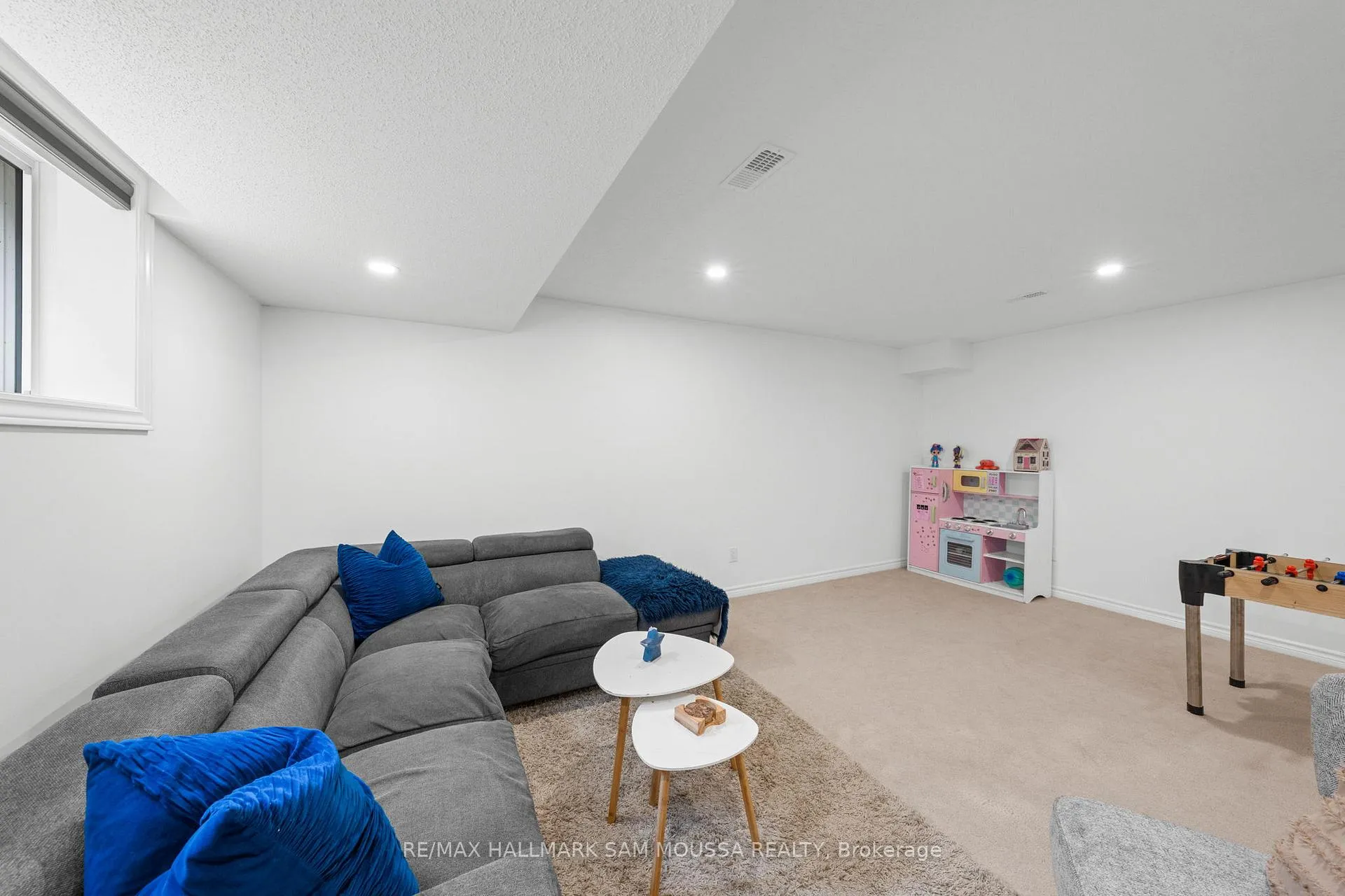 Photo 40 of 185 Flat Sedge Crescent, Ottawa, Blossom Park/Kemp Park/Findlay Creek — HOMEH