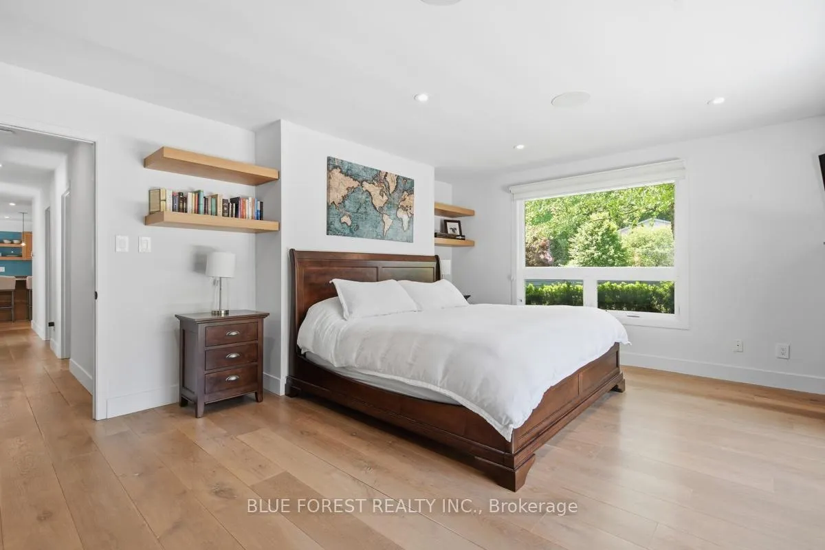 Photo 19 of 2 Hampton Crescent, London, North Q — HOMEH
