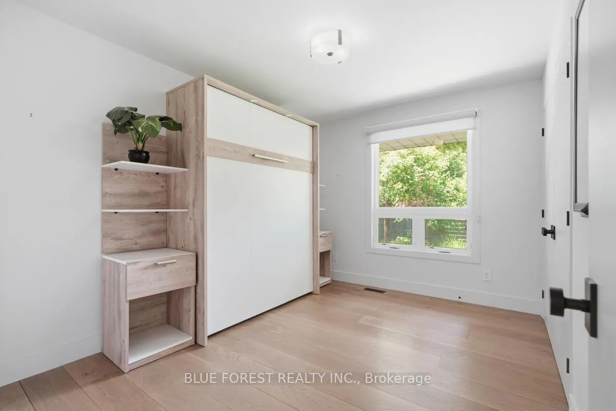 Photo 27 of 2 Hampton Crescent, London, North Q — HOMEH
