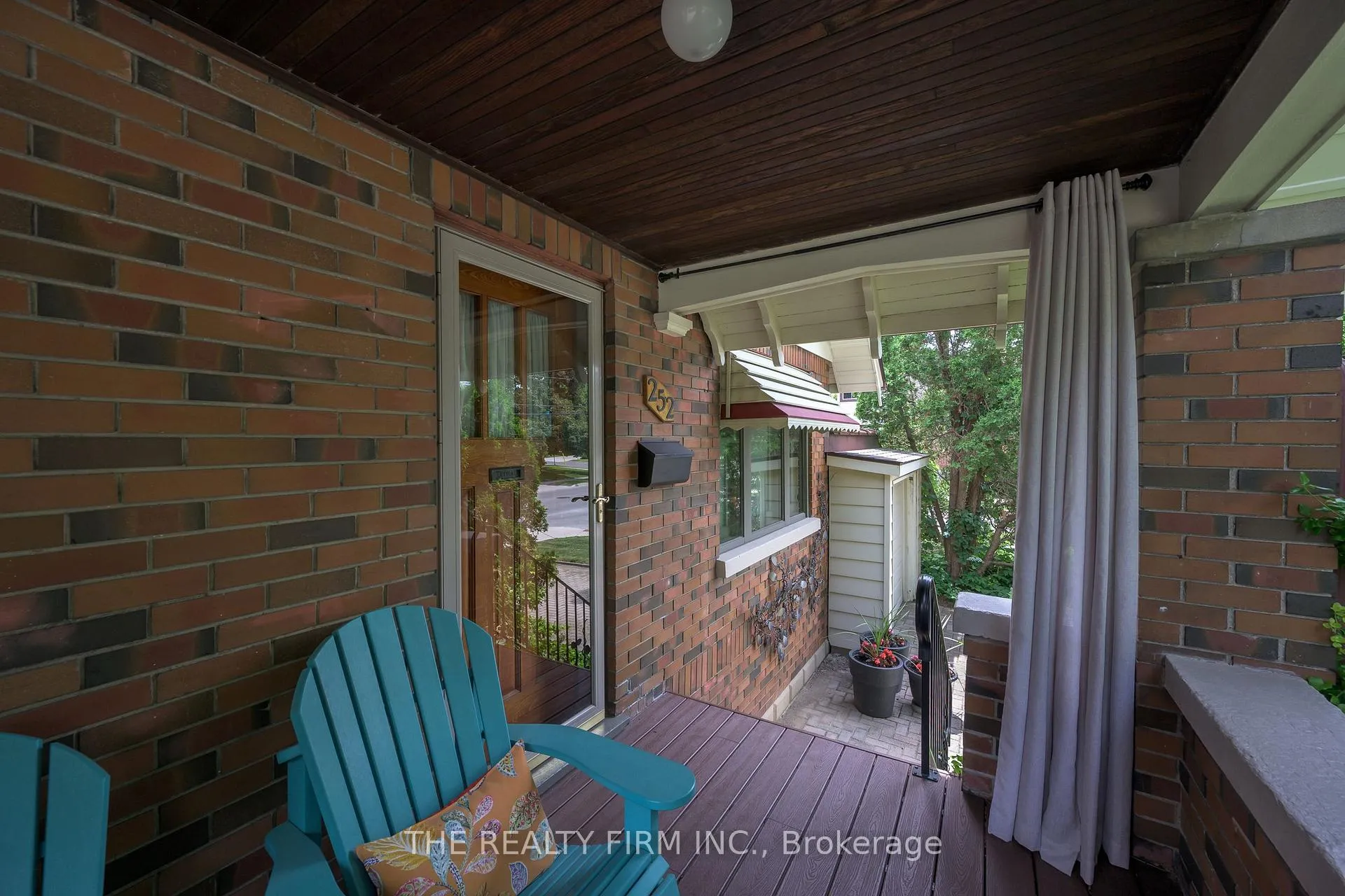 Photo 4 of 252 Edward Street, London, South G — HOMEH