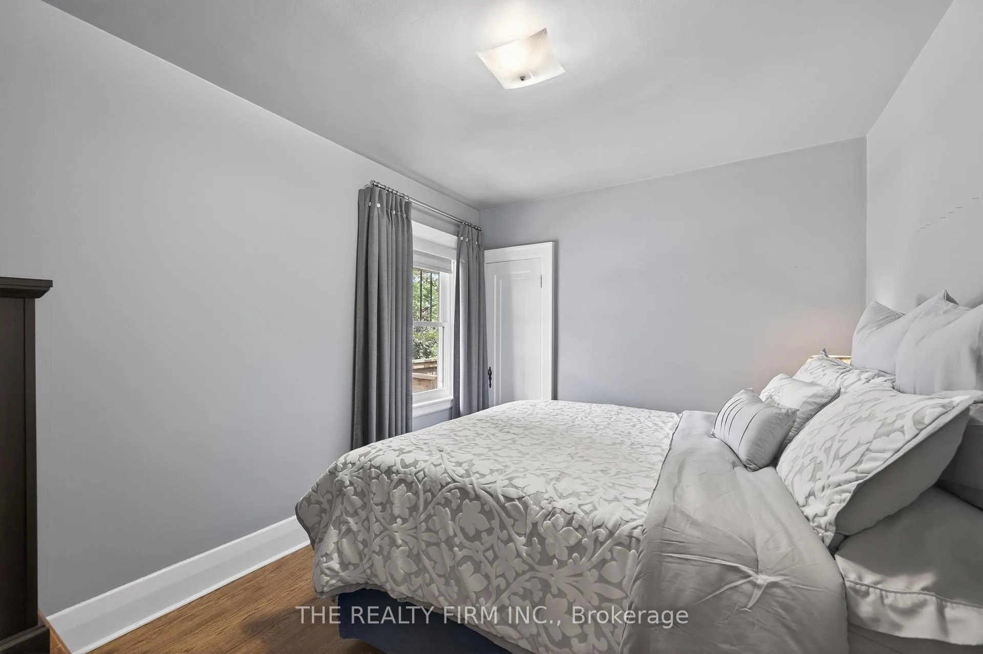 Photo 15 of 252 Edward Street, London, South G — HOMEH