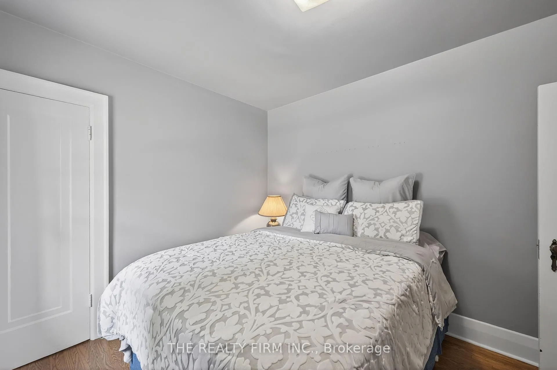 Photo 16 of 252 Edward Street, London, South G — HOMEH