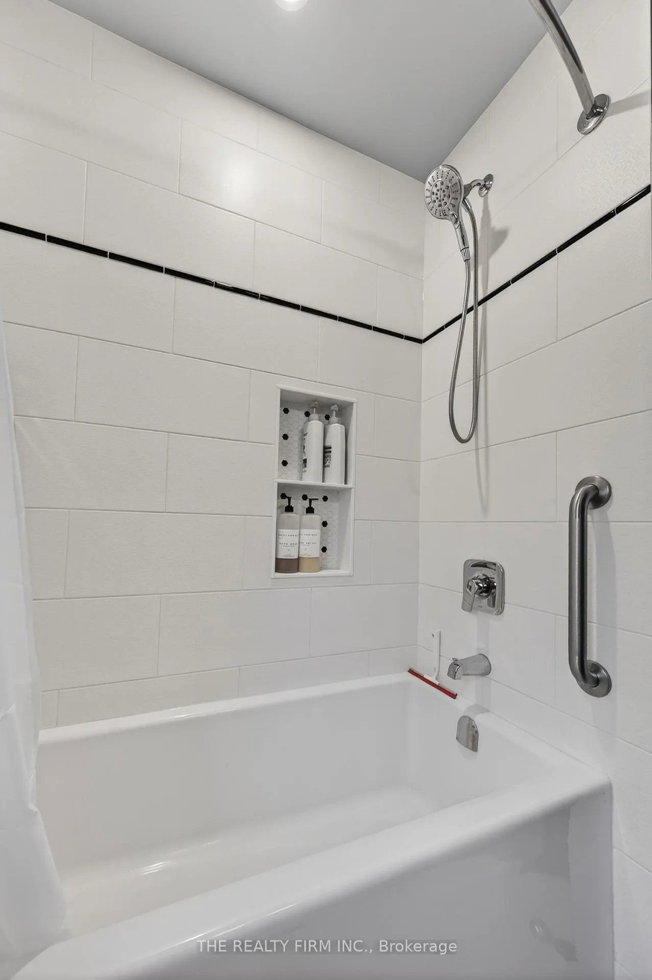 Photo 20 of 252 Edward Street, London, South G — HOMEH