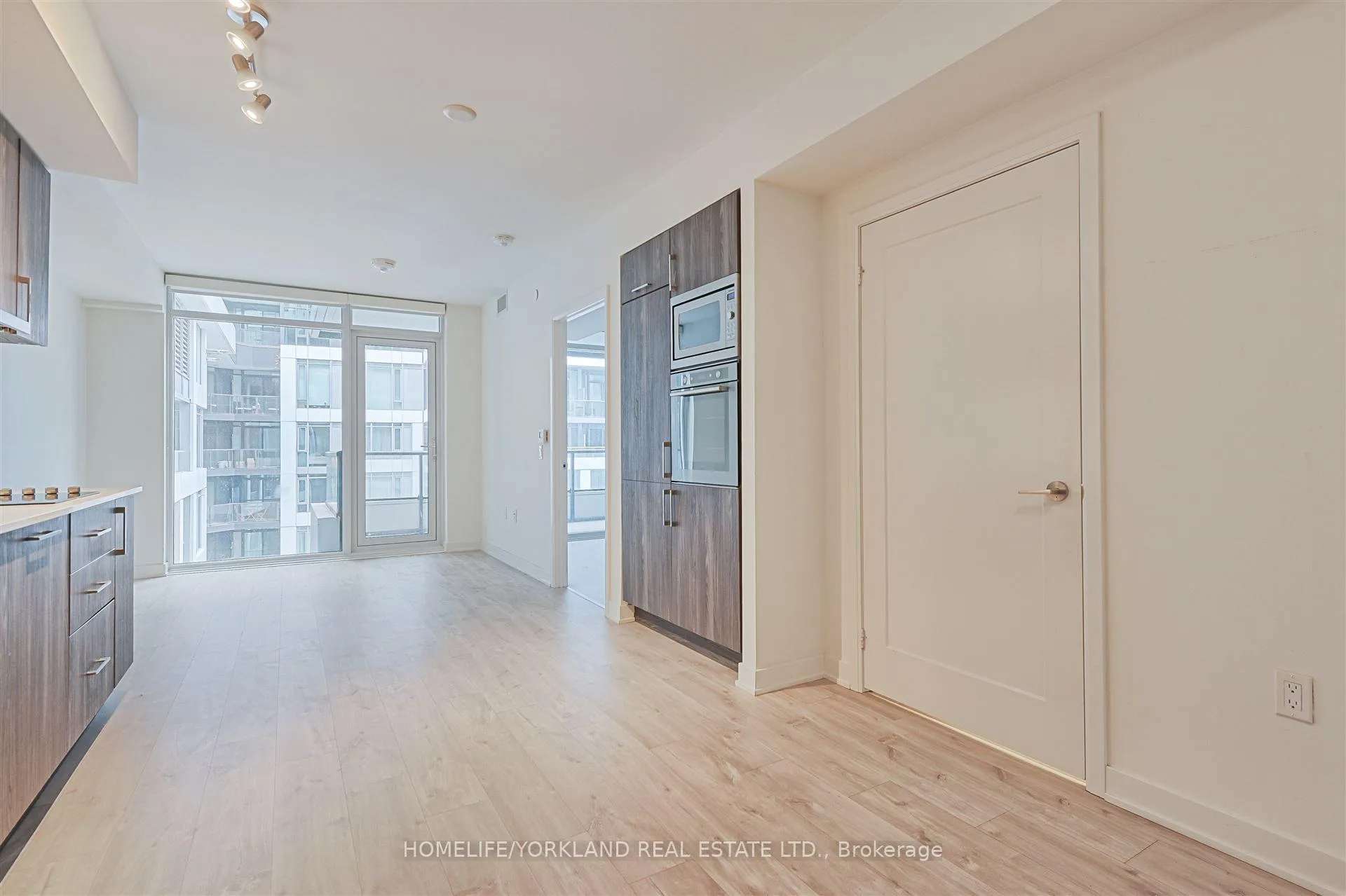 Photo 12 of Unit 718E, 576 Front Street W, Toronto, Waterfront Communities — HOMEH