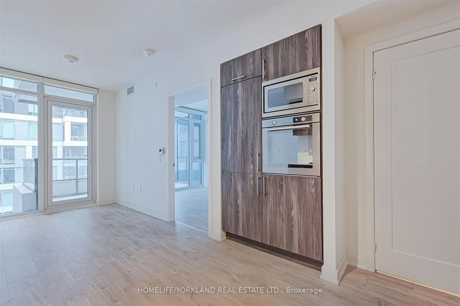 Photo 13 of Unit 718E, 576 Front Street W, Toronto, Waterfront Communities — HOMEH