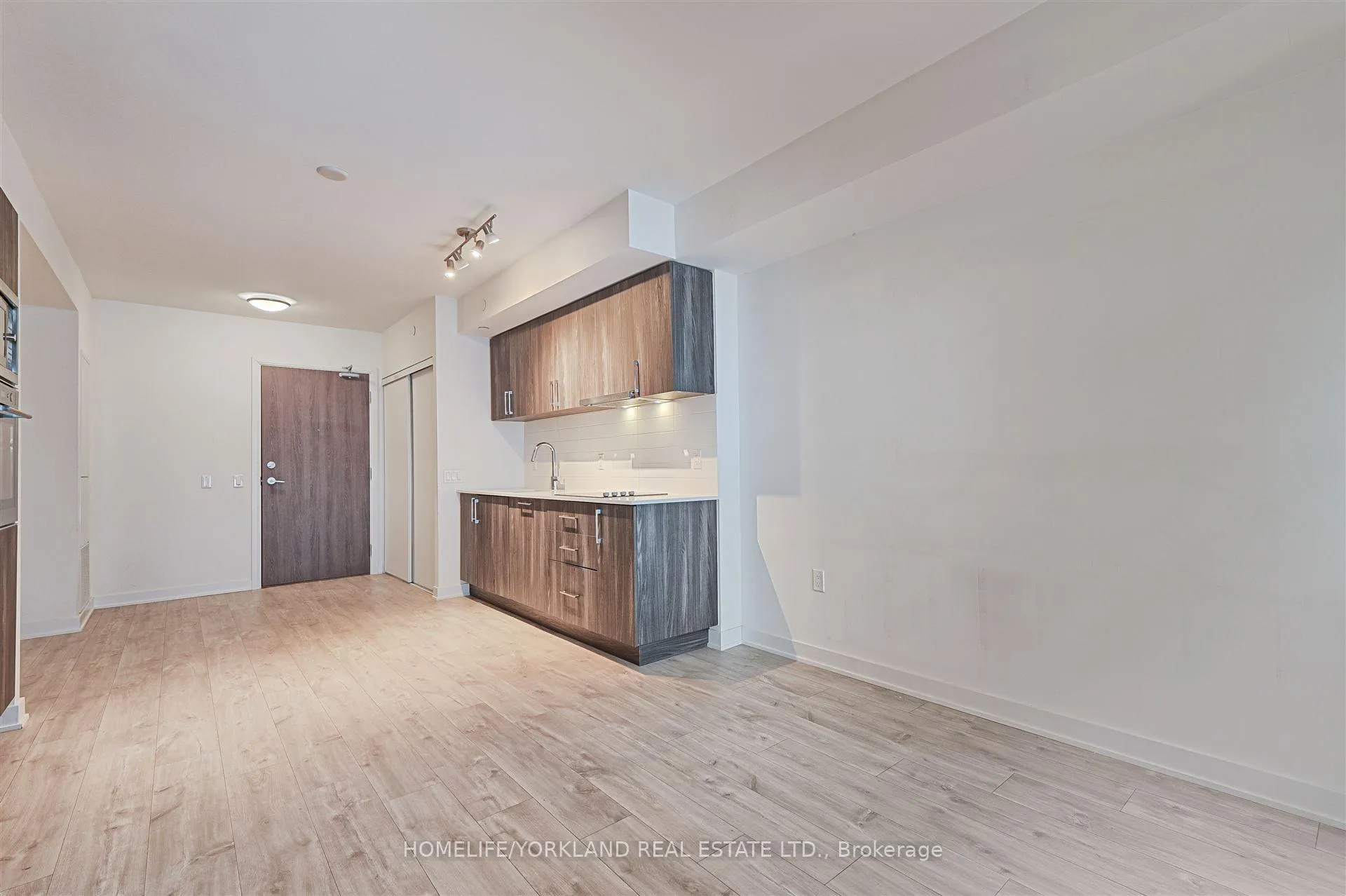 Photo 18 of Unit 718E, 576 Front Street W, Toronto, Waterfront Communities — HOMEH