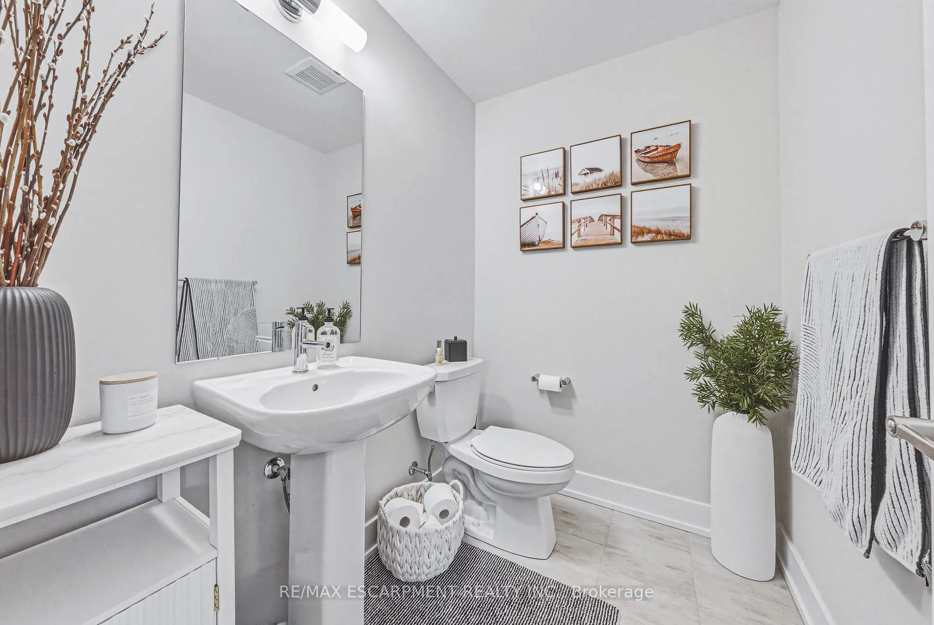 Photo 33 of Unit 67, 2273 Turnberry Road, Burlington, Rose — HOMEH