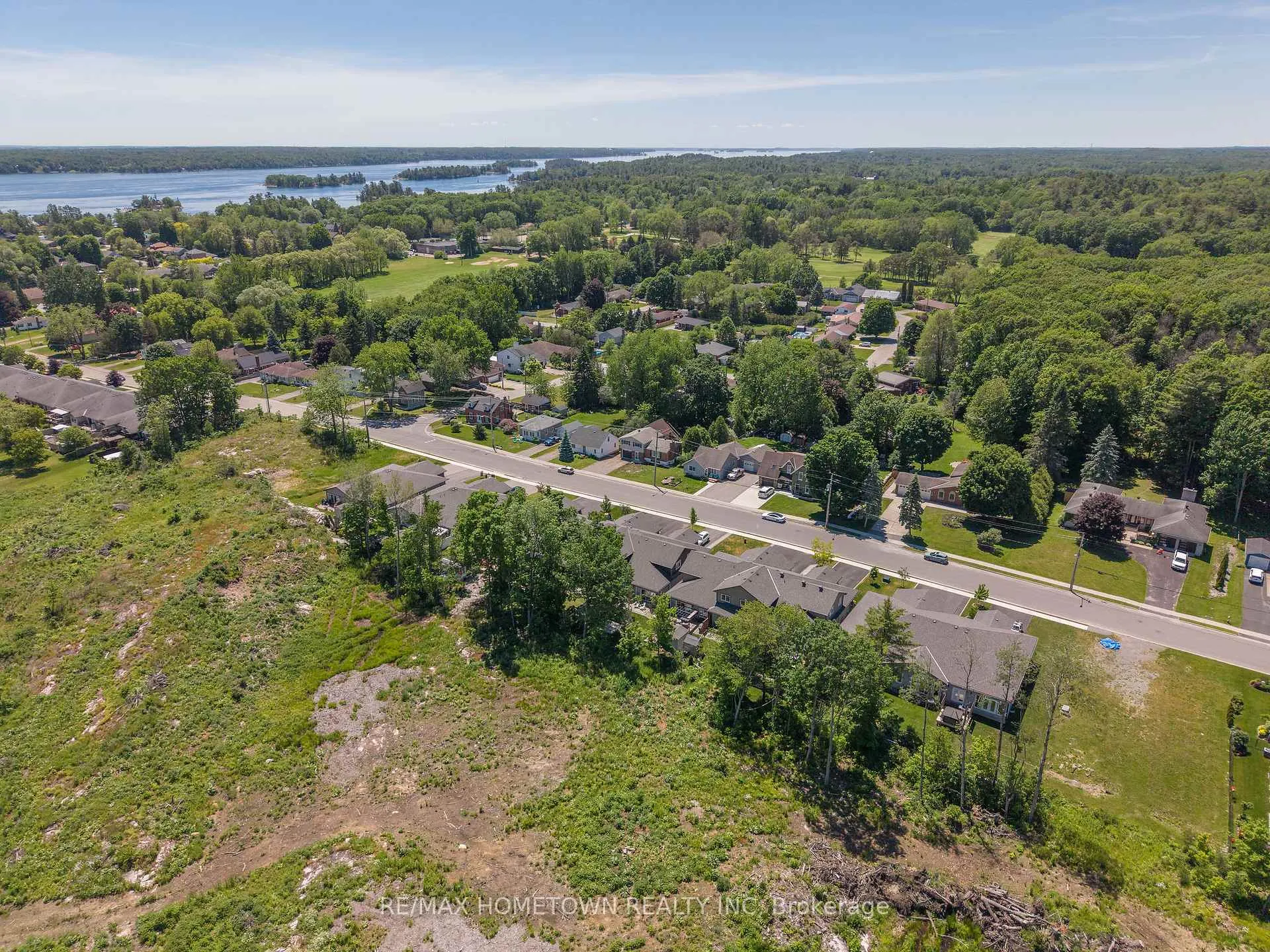 Photo 7 of 53B Centre Street, Brockville — HOMEH