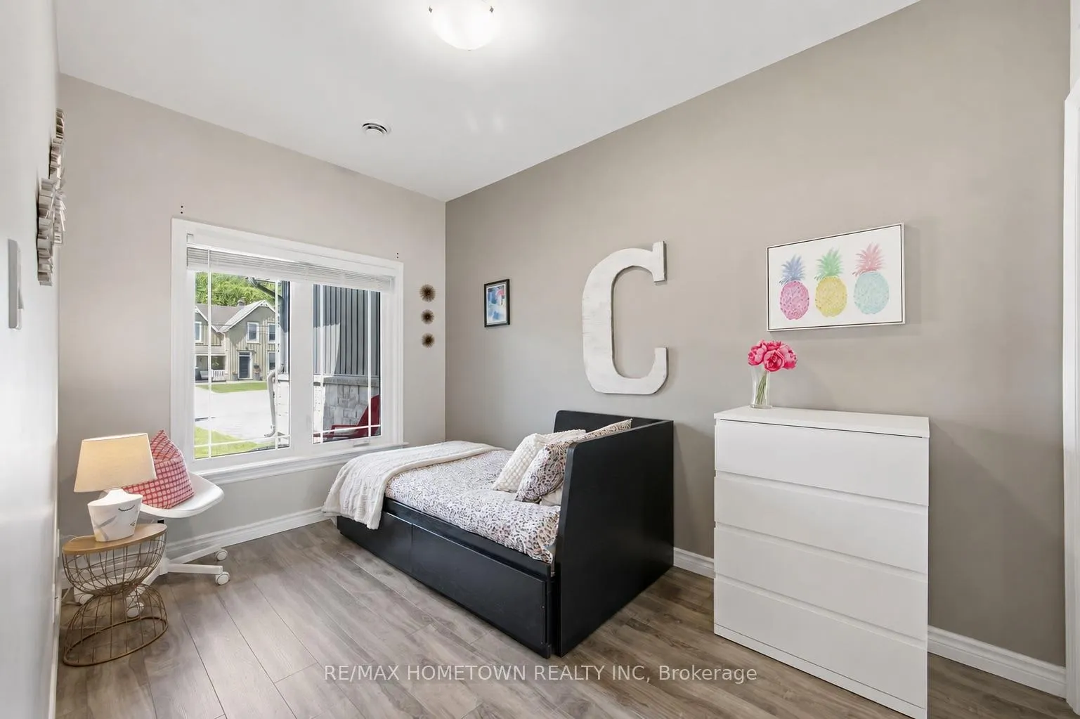 Photo 24 of 53B Centre Street, Brockville — HOMEH