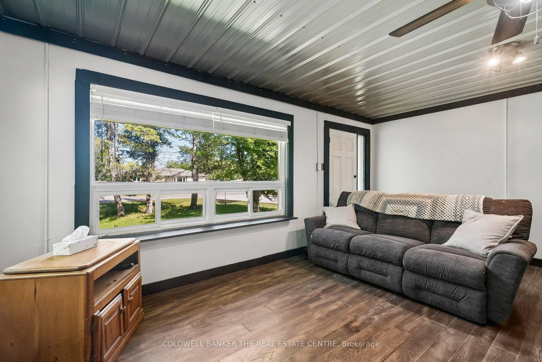 Photo 8 of 972 Gilmore Avenue, Innisfil, Lefroy — HOMEH