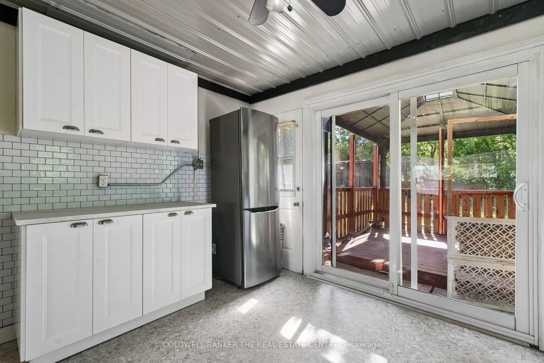 Photo 12 of 972 Gilmore Avenue, Innisfil, Lefroy — HOMEH