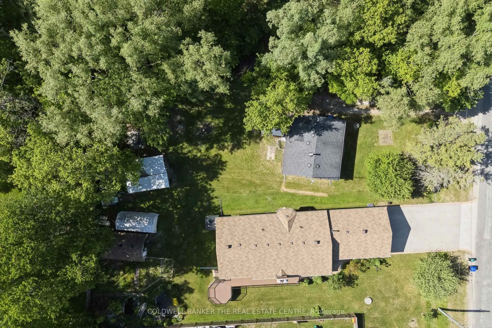 Photo 28 of 972 Gilmore Avenue, Innisfil, Lefroy — HOMEH