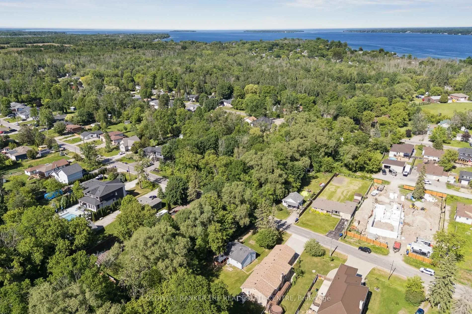 Photo 36 of 972 Gilmore Avenue, Innisfil, Lefroy — HOMEH