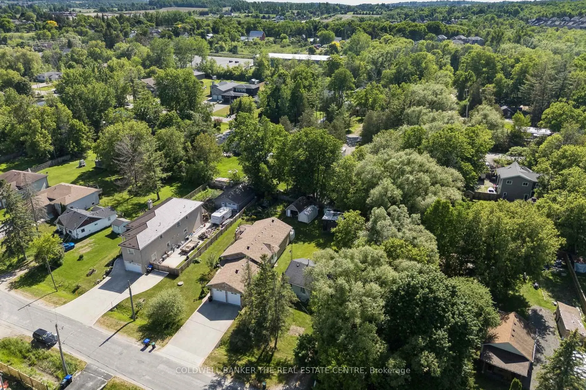Photo 42 of 972 Gilmore Avenue, Innisfil, Lefroy — HOMEH