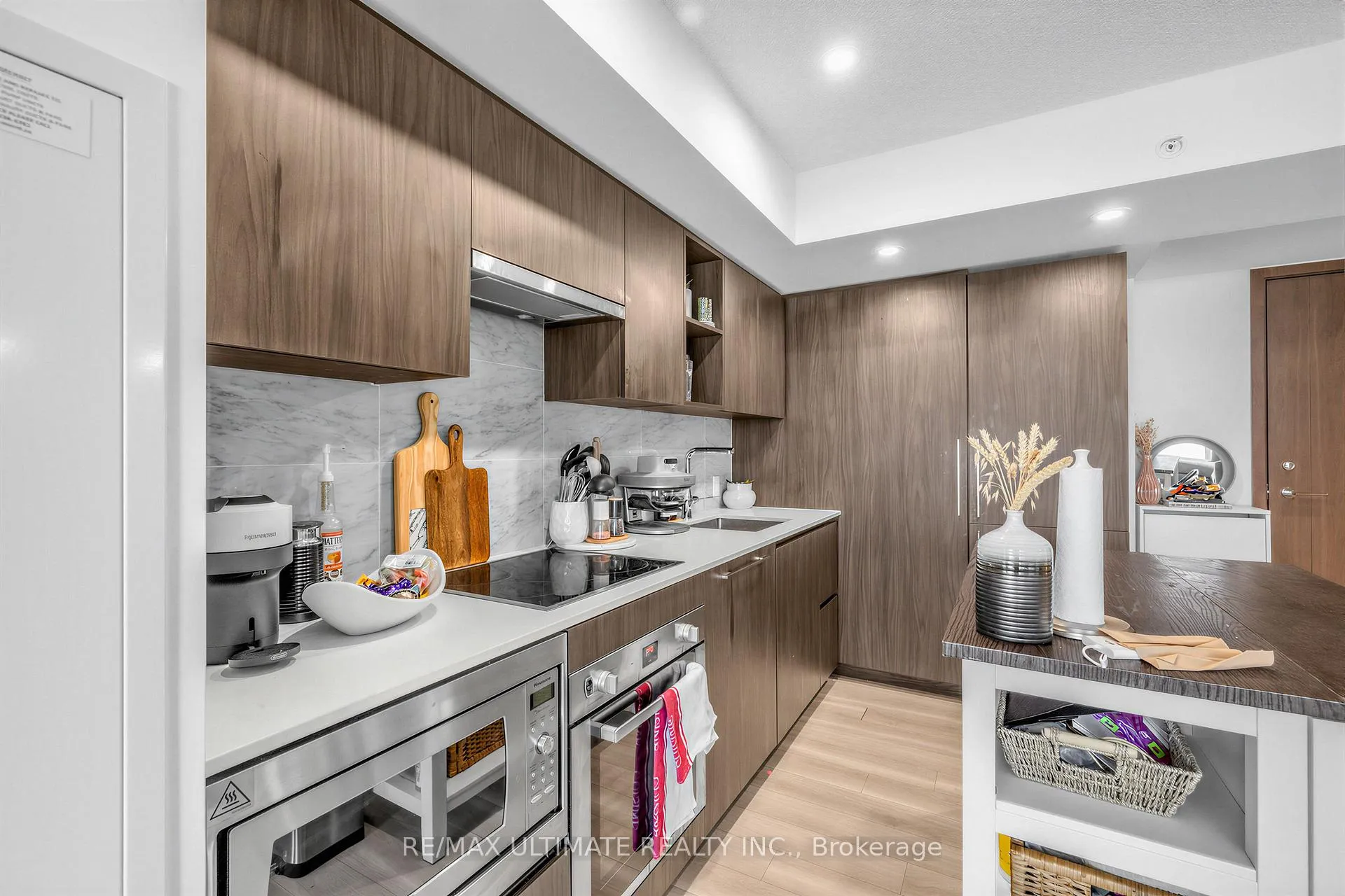 Photo 9 of Unit 2308, 17 Bathurst Street, Toronto, Waterfront Communities — HOMEH