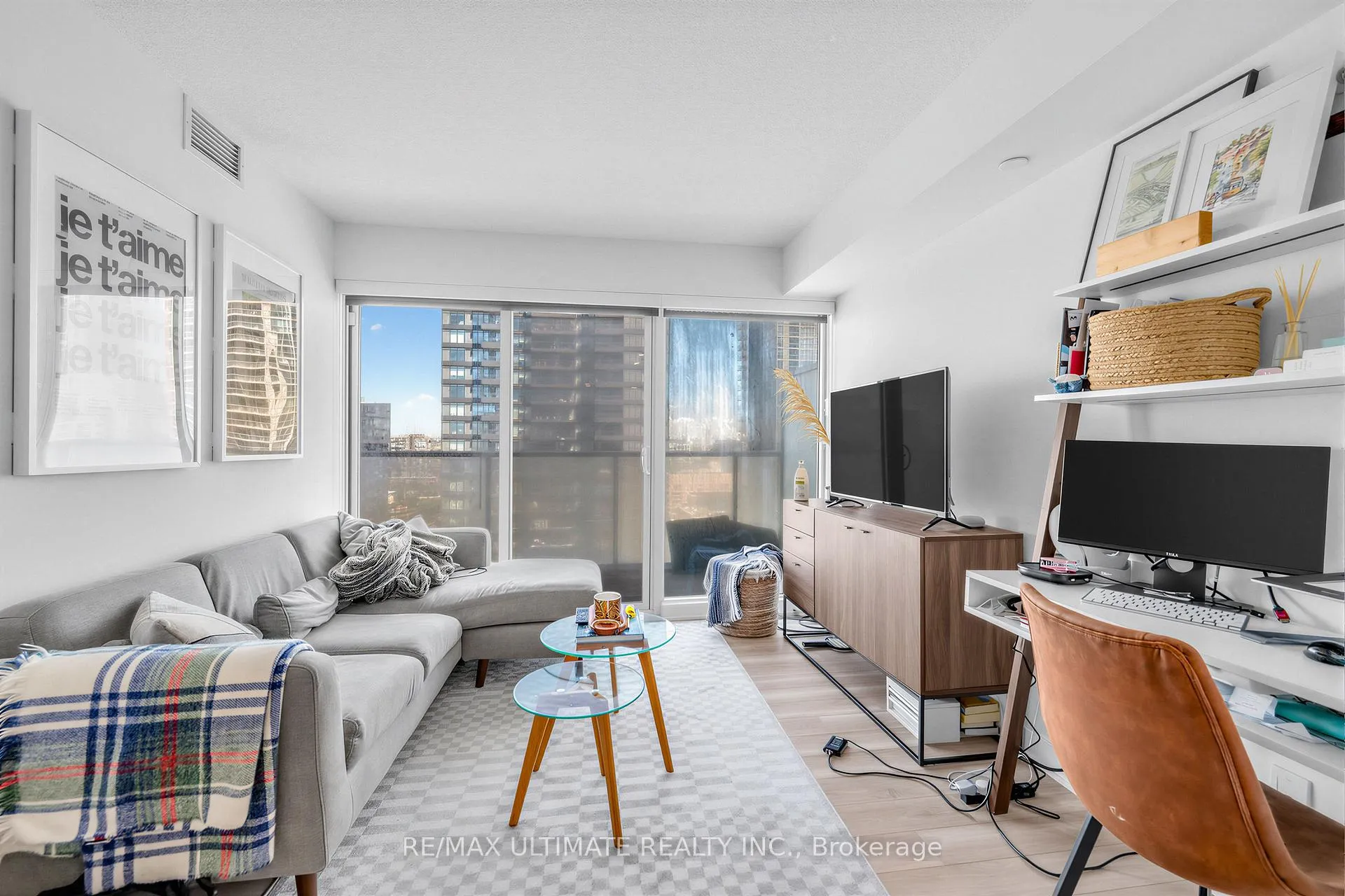 Photo 12 of Unit 2308, 17 Bathurst Street, Toronto, Waterfront Communities — HOMEH