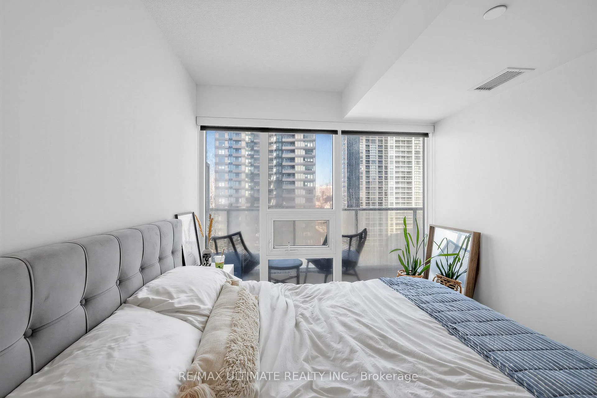 Photo 18 of Unit 2308, 17 Bathurst Street, Toronto, Waterfront Communities — HOMEH