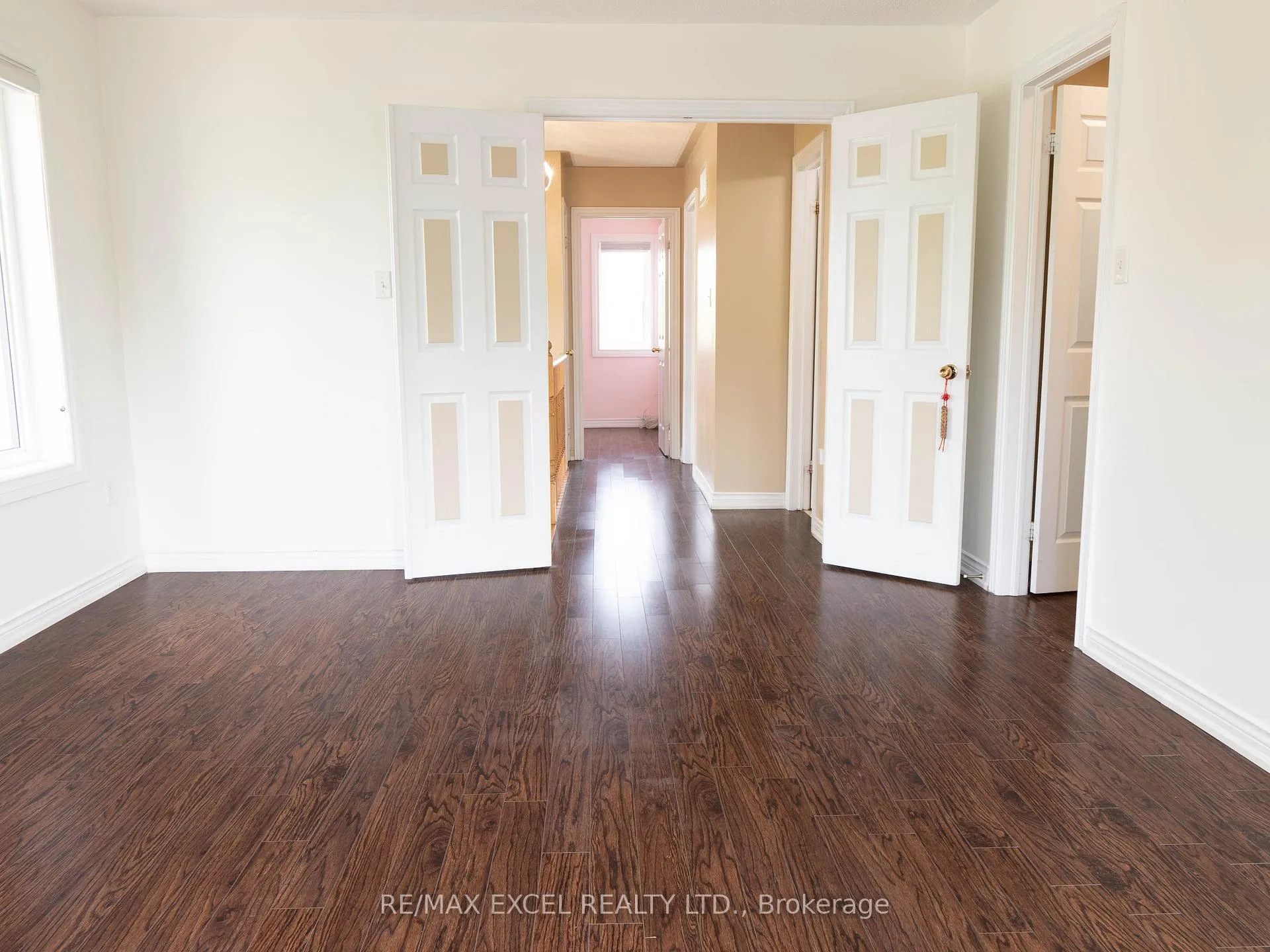 Photo 13 of 118 Redkey Drive, Markham, Milliken Mills East — HOMEH