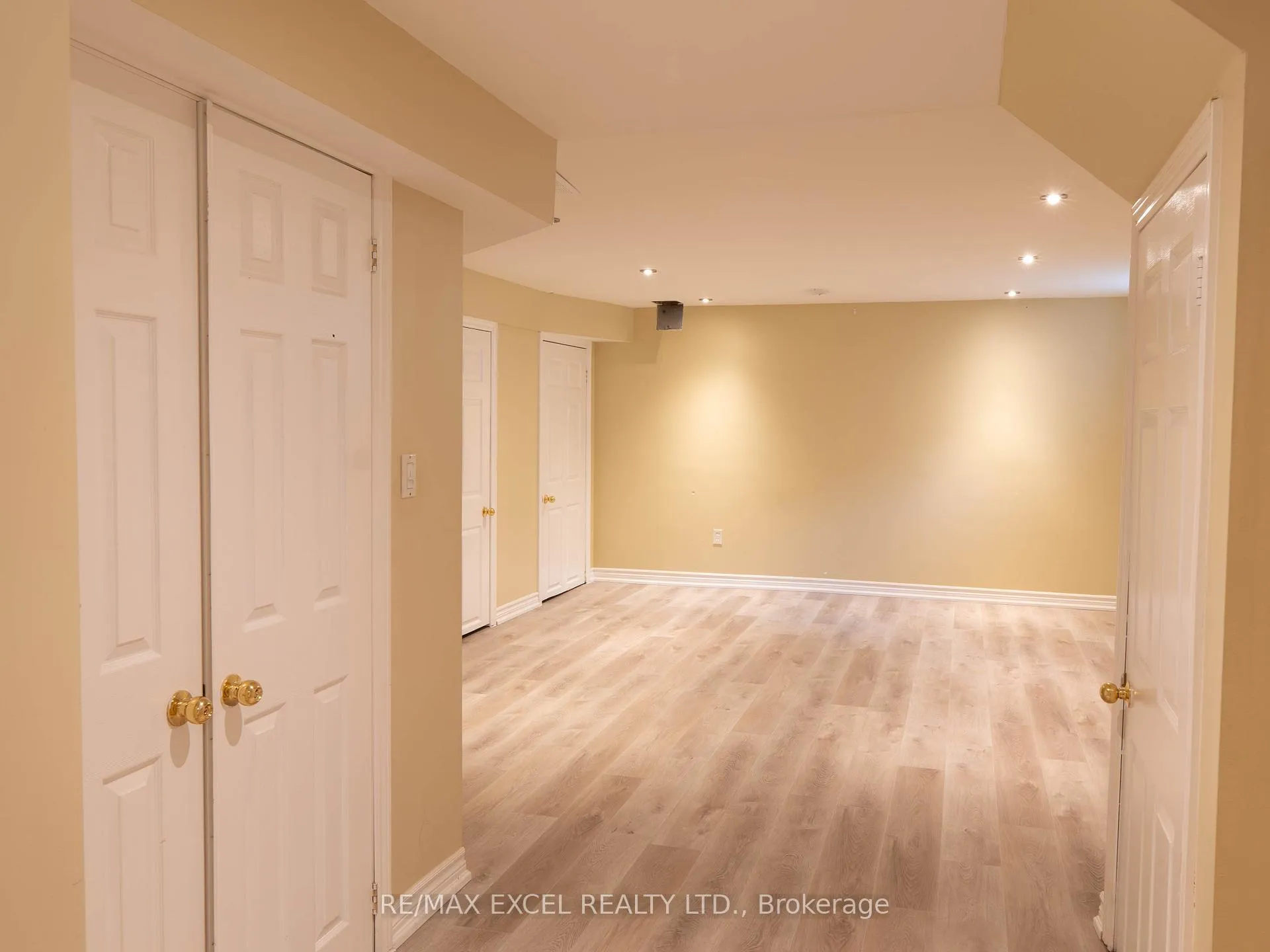 Photo 22 of 118 Redkey Drive, Markham, Milliken Mills East — HOMEH