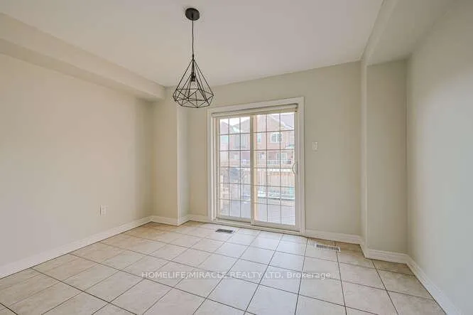 Photo 33 of 45 Peach Drive, Brampton, Sandringham-Wellington — HOMEH