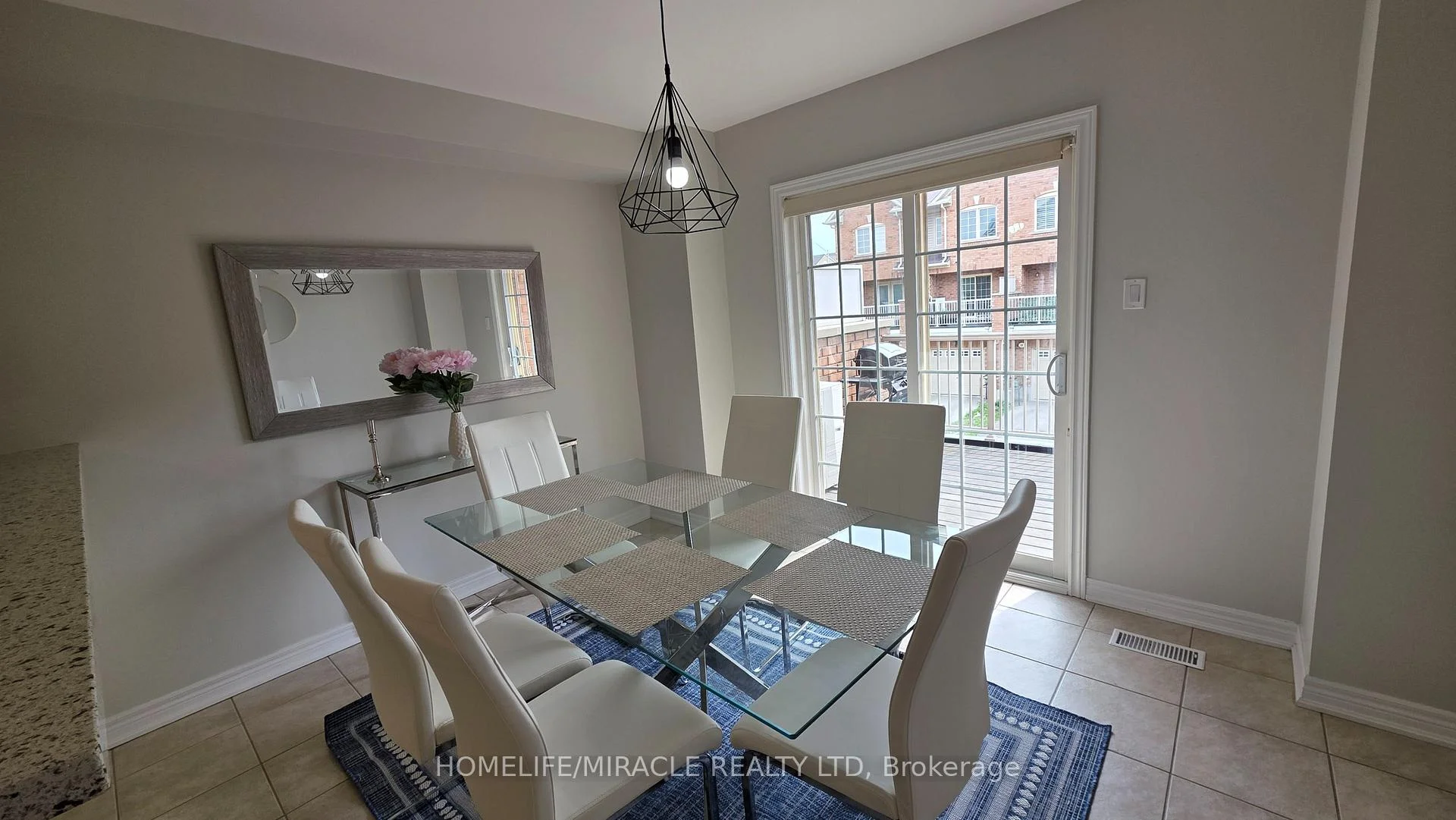 Photo 28 of 45 Peach Drive, Brampton, Sandringham-Wellington — HOMEH