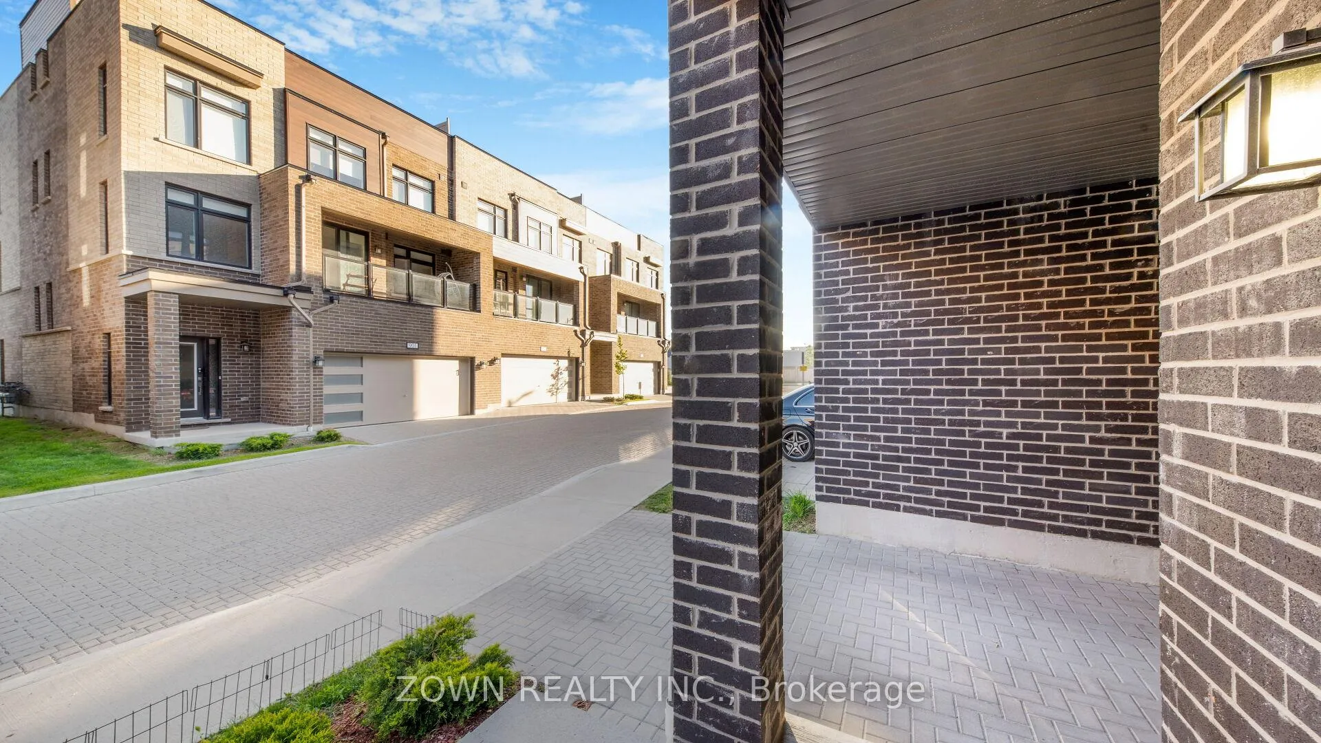 Photo 3 of Unit 1502, 1865 Pickering Parkway, Pickering, Village East — HOMEH
