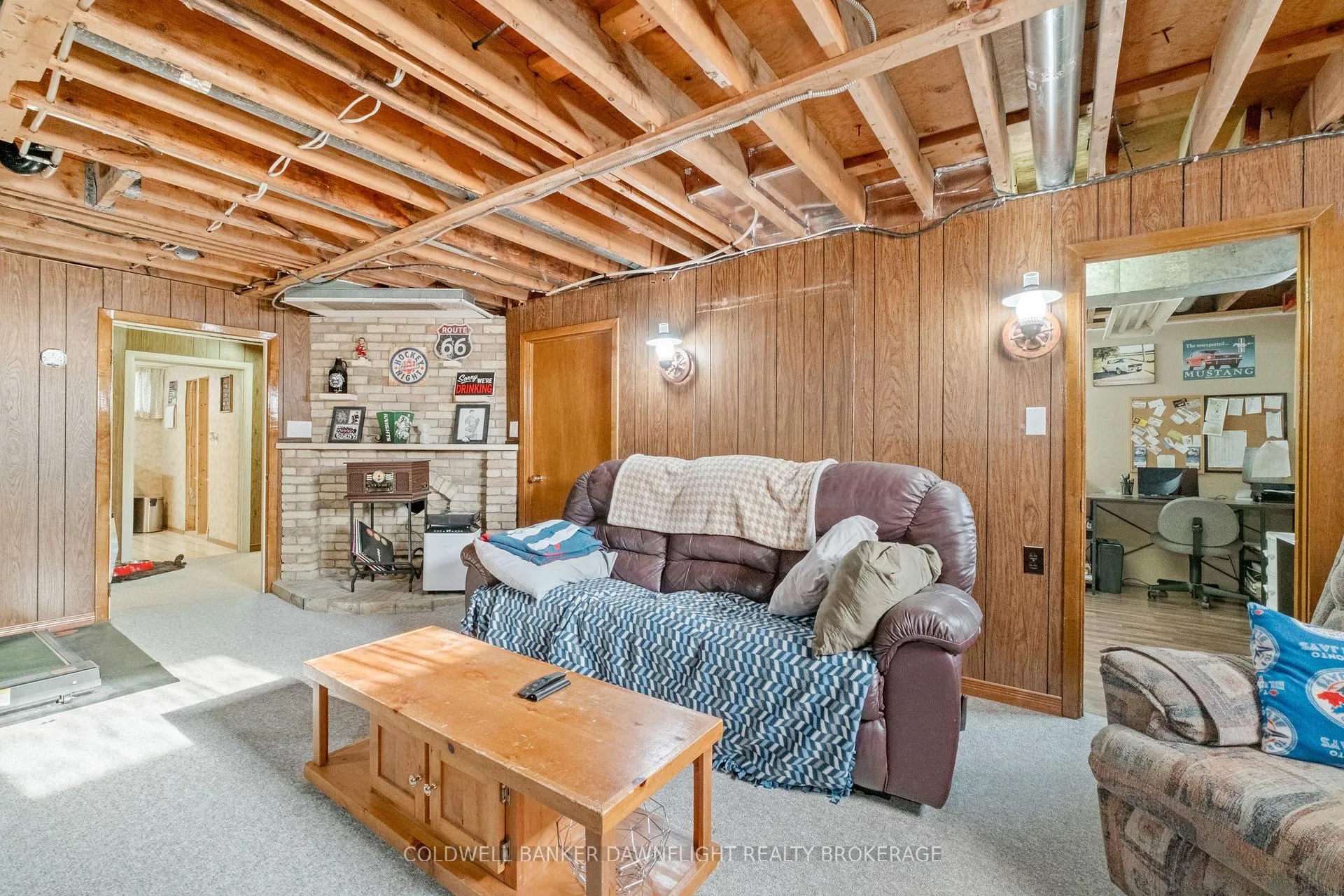 Photo 33 of 105 Wellington Street W, South Huron, Exeter — HOMEH