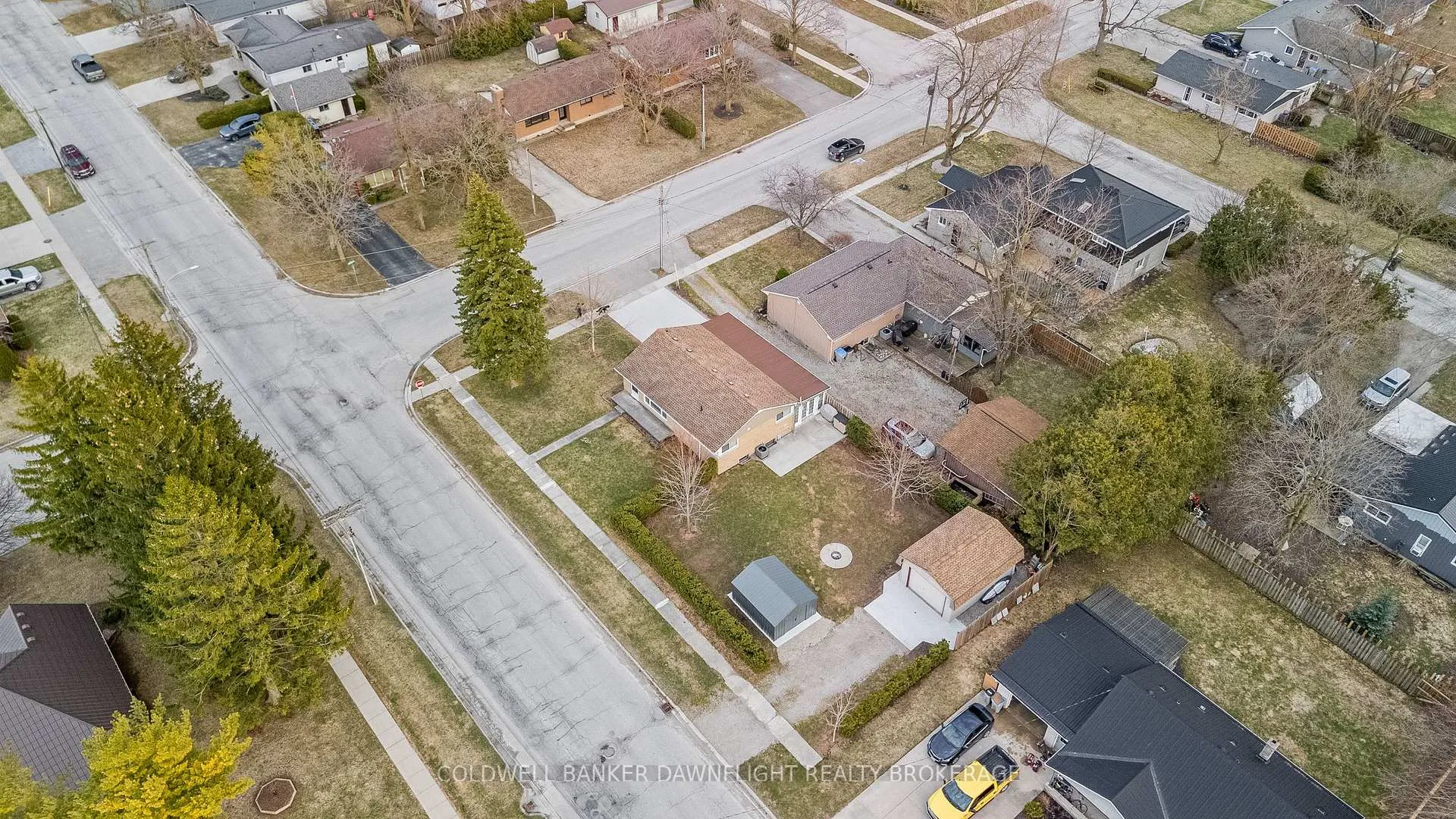 Photo 45 of 105 Wellington Street W, South Huron, Exeter — HOMEH