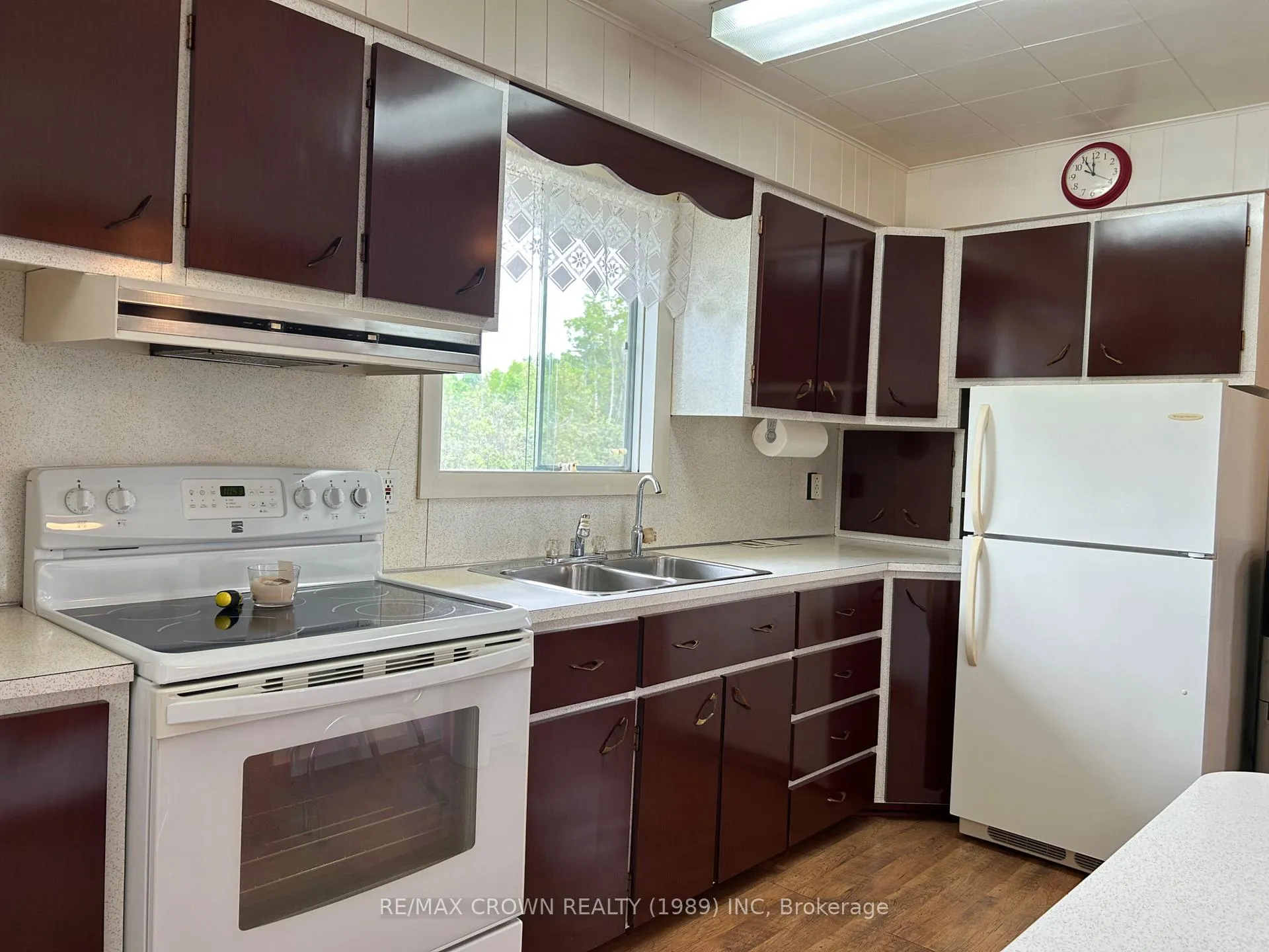 Photo 15 of 348 Government Road W, Kapuskasing — HOMEH