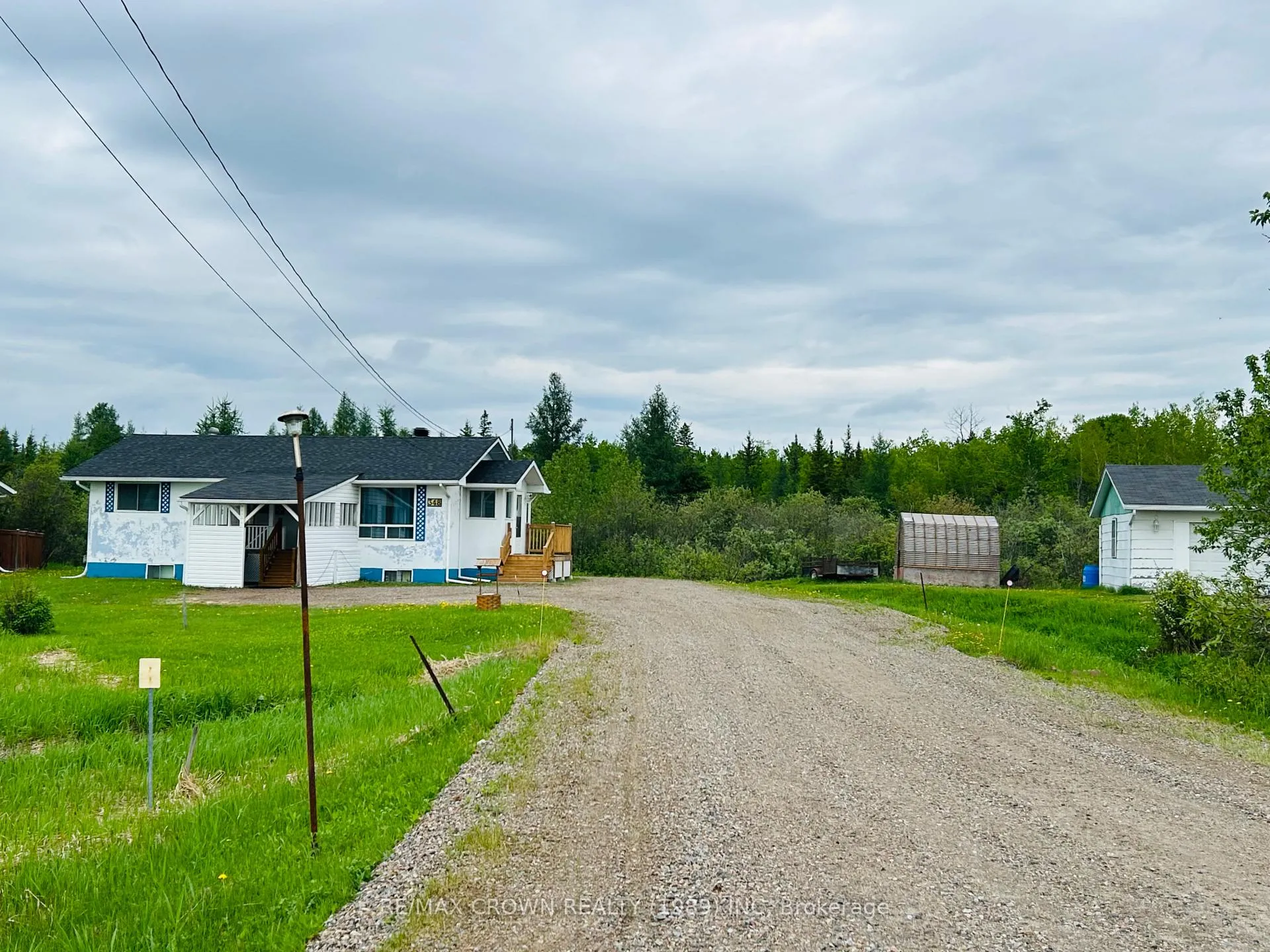 Photo 36 of 348 Government Road W, Kapuskasing — HOMEH