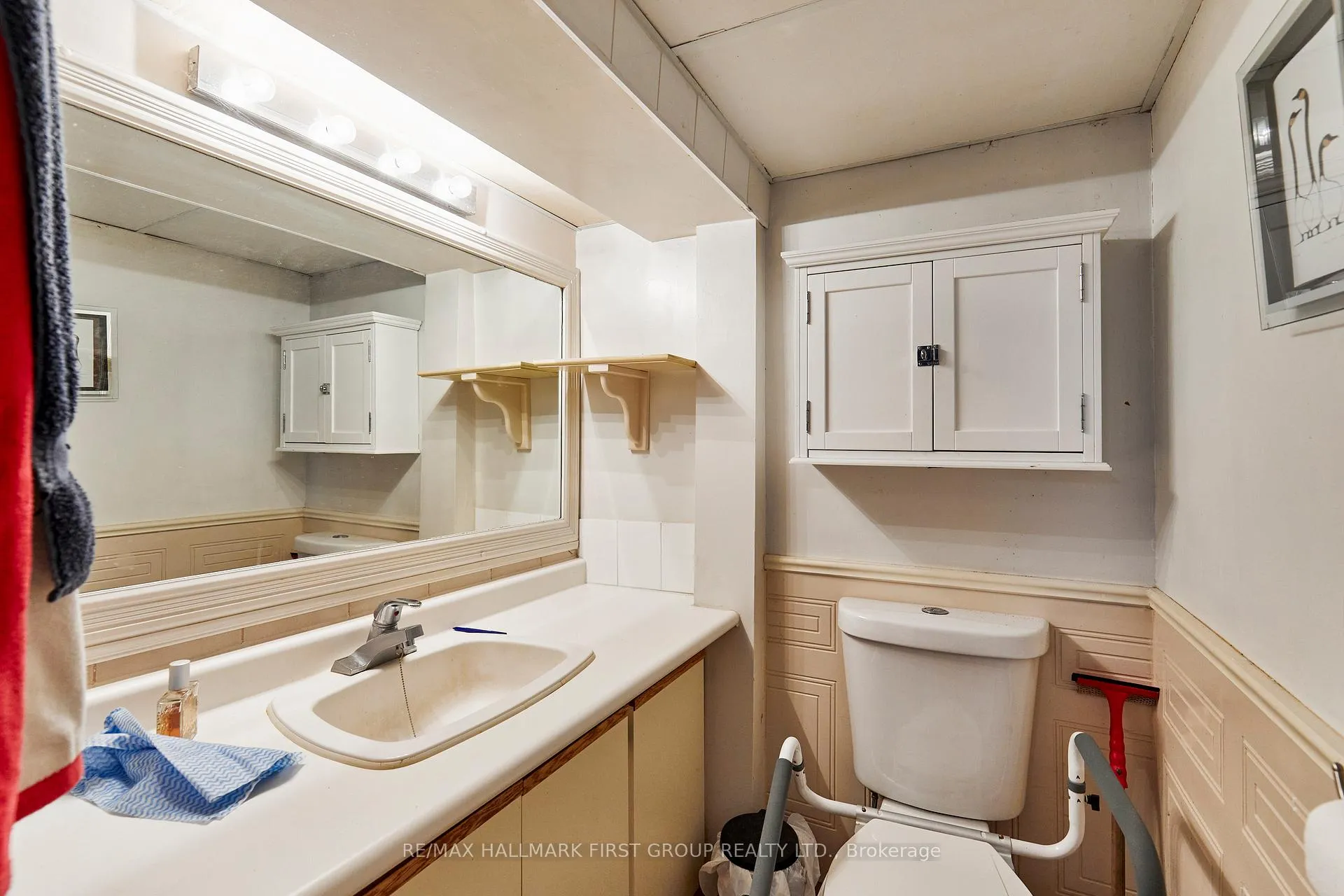 Photo 24 of 669 Marksbury Road, Pickering, West Shore — HOMEH