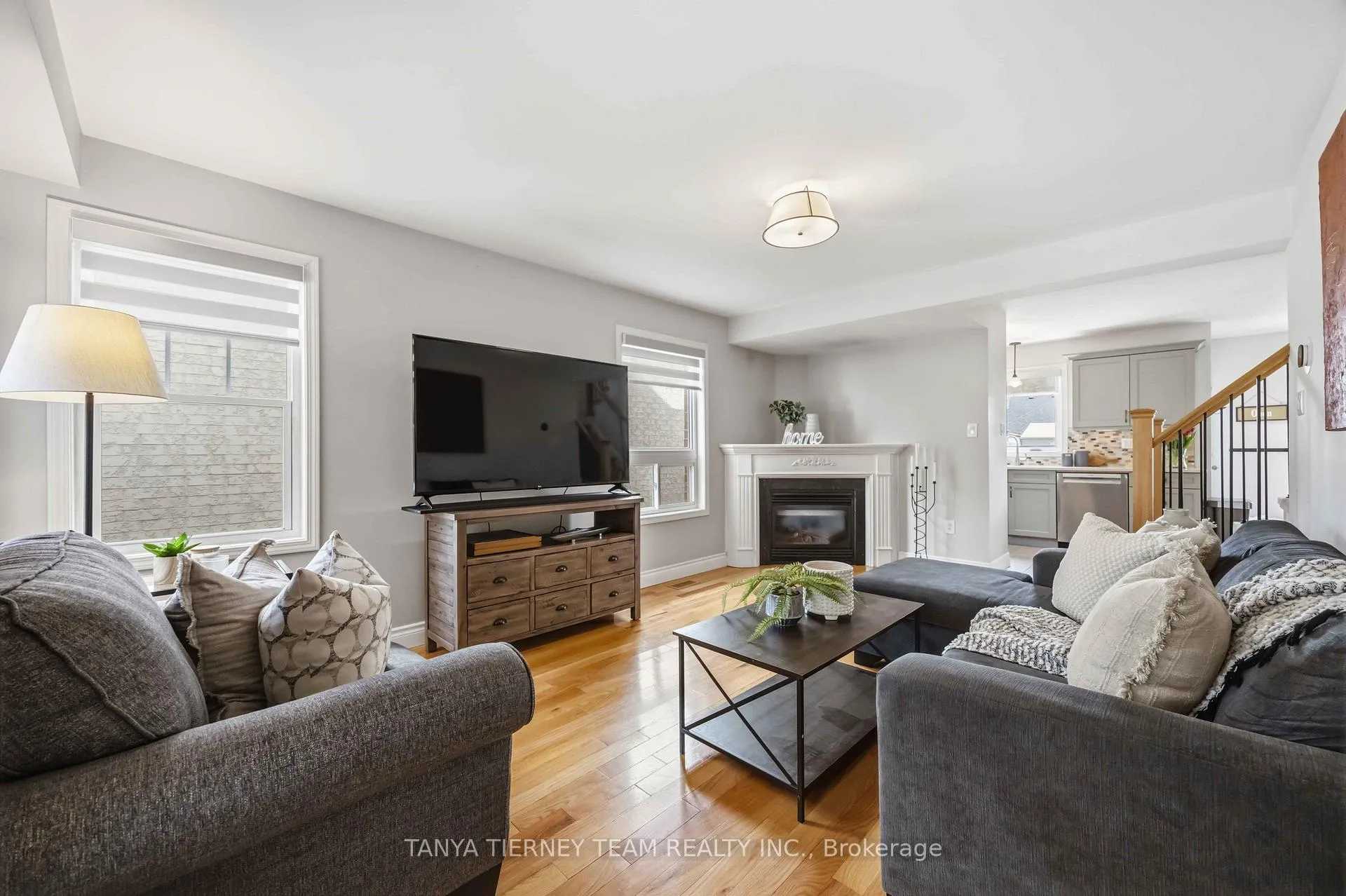 Photo 7 of 7 Brownridge Place, Whitby, Williamsburg — HOMEH