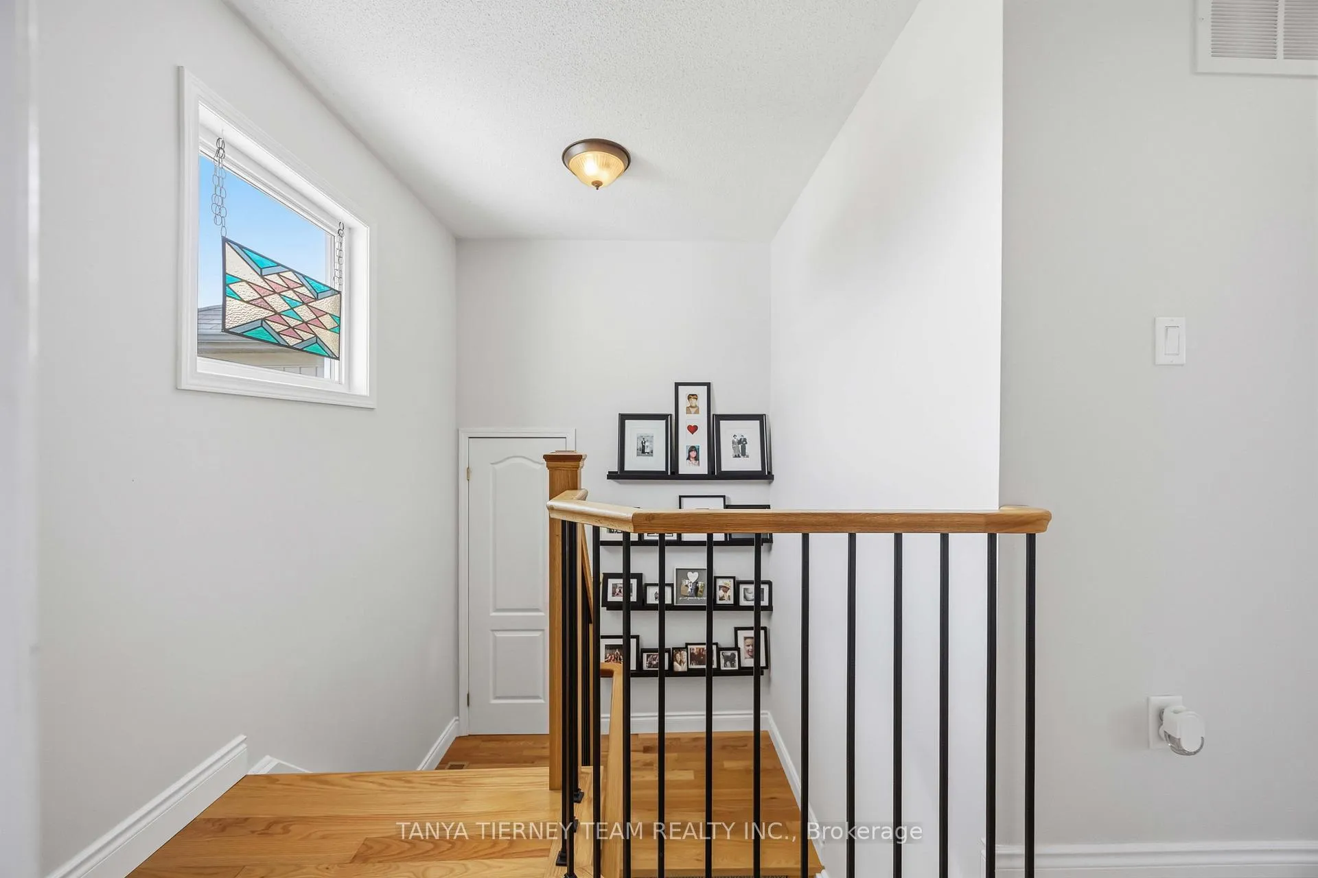 Photo 22 of 7 Brownridge Place, Whitby, Williamsburg — HOMEH