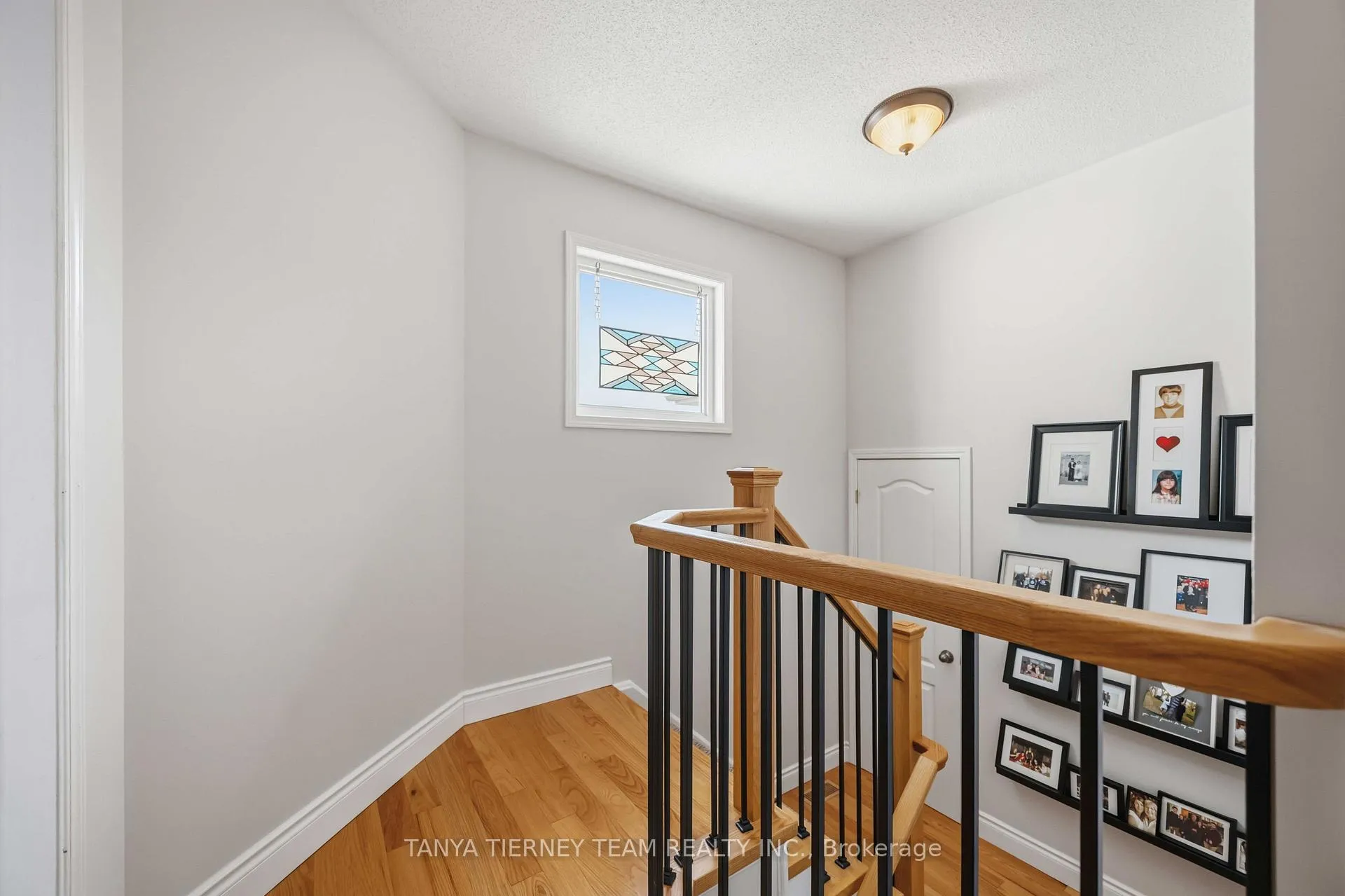 Photo 23 of 7 Brownridge Place, Whitby, Williamsburg — HOMEH