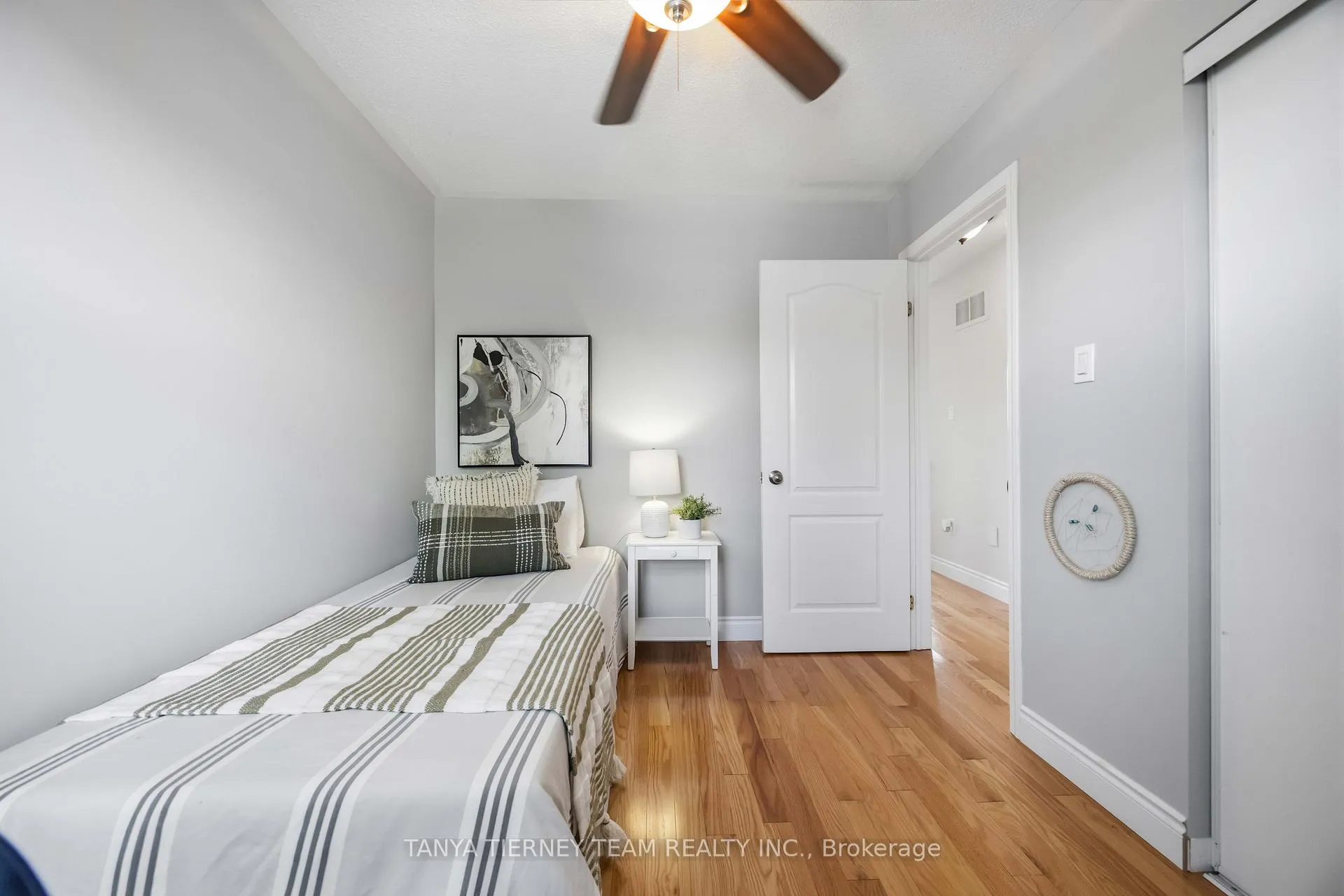 Photo 28 of 7 Brownridge Place, Whitby, Williamsburg — HOMEH