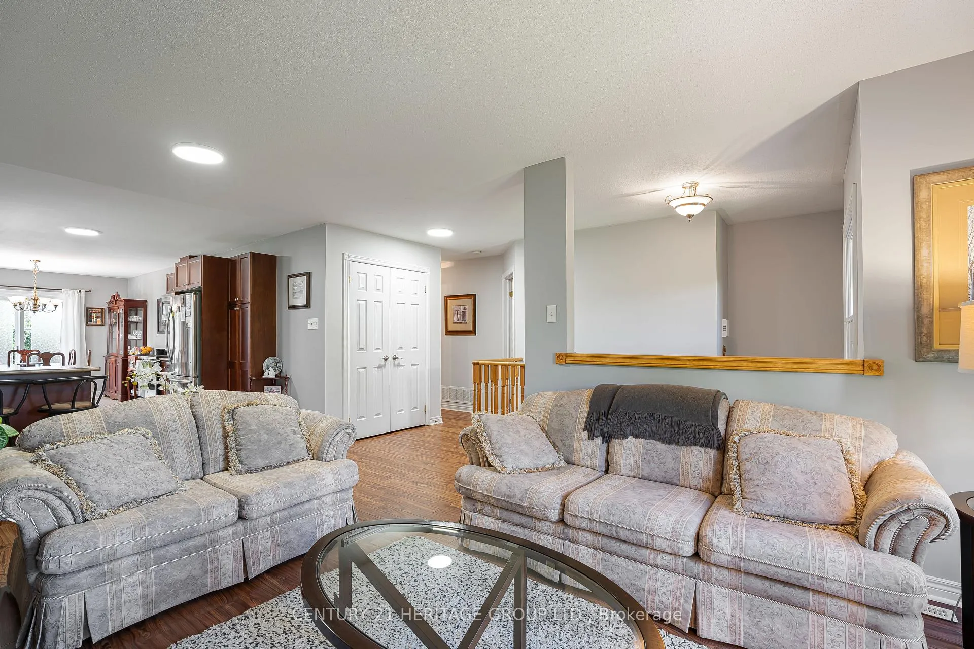 Photo 7 of 77 Hodgson Drive, Barrie, Northwest — HOMEH