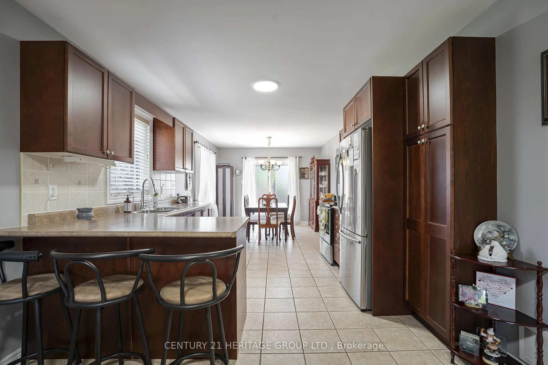 Photo 8 of 77 Hodgson Drive, Barrie, Northwest — HOMEH