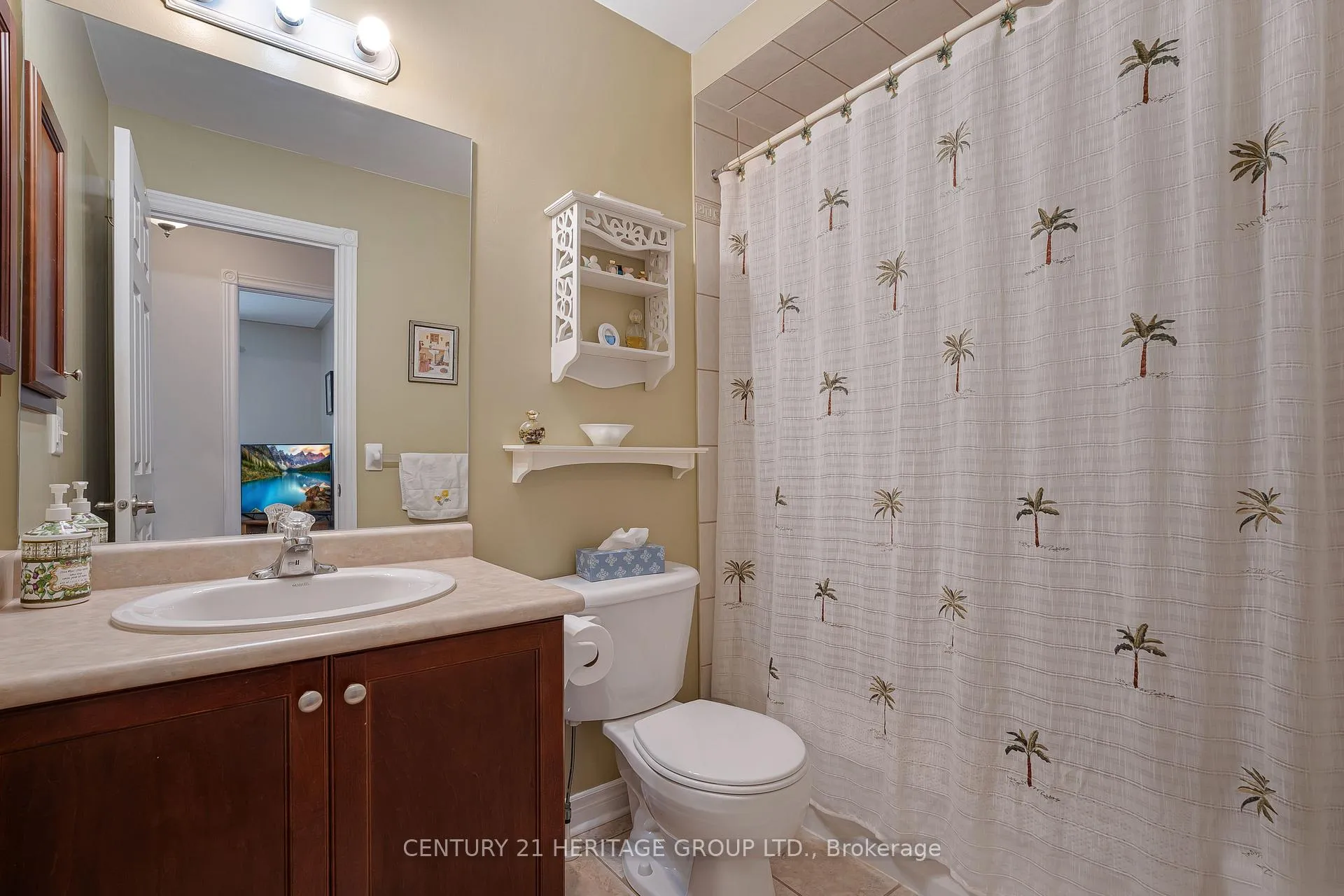 Photo 15 of 77 Hodgson Drive, Barrie, Northwest — HOMEH