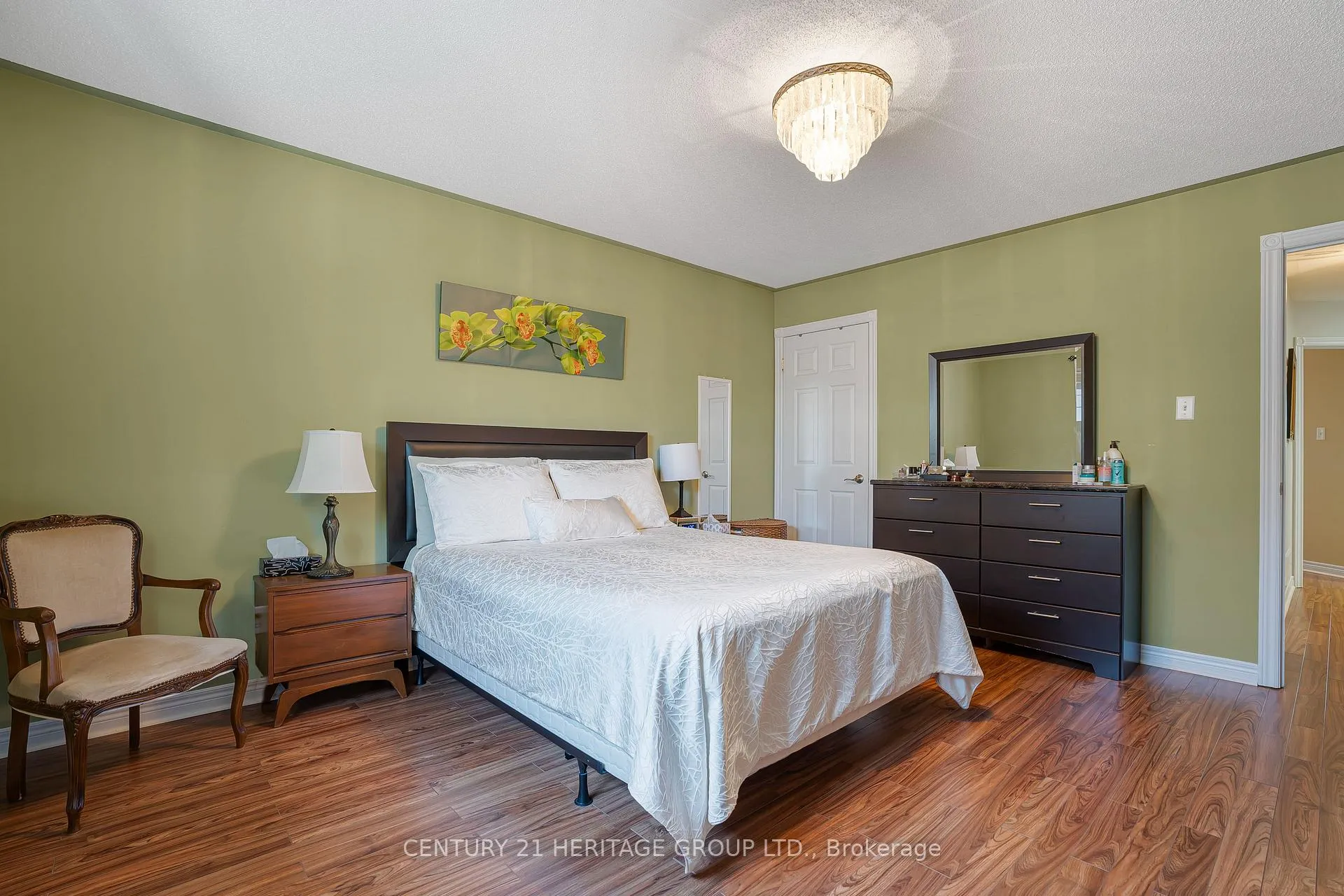 Photo 18 of 77 Hodgson Drive, Barrie, Northwest — HOMEH