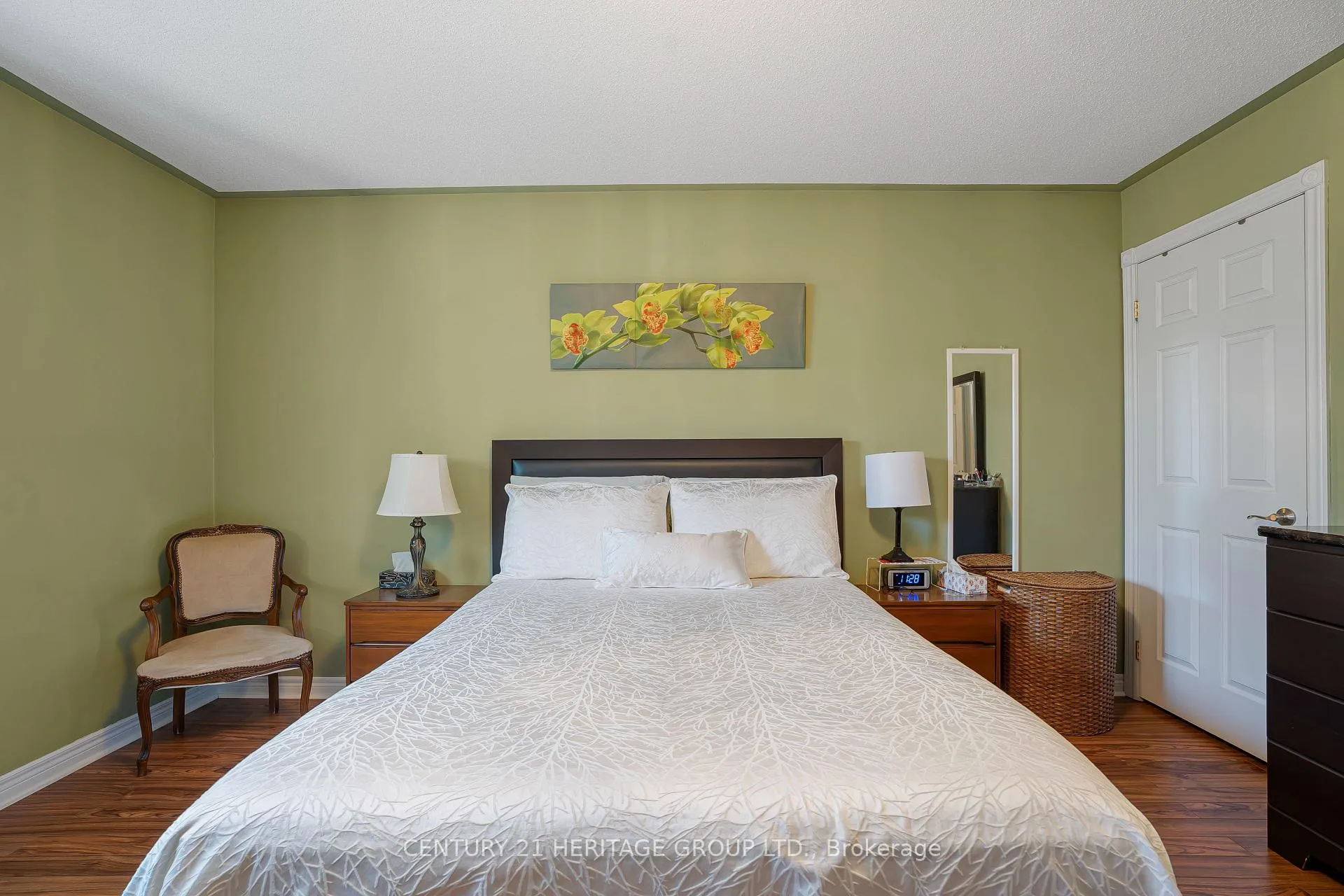 Photo 20 of 77 Hodgson Drive, Barrie, Northwest — HOMEH