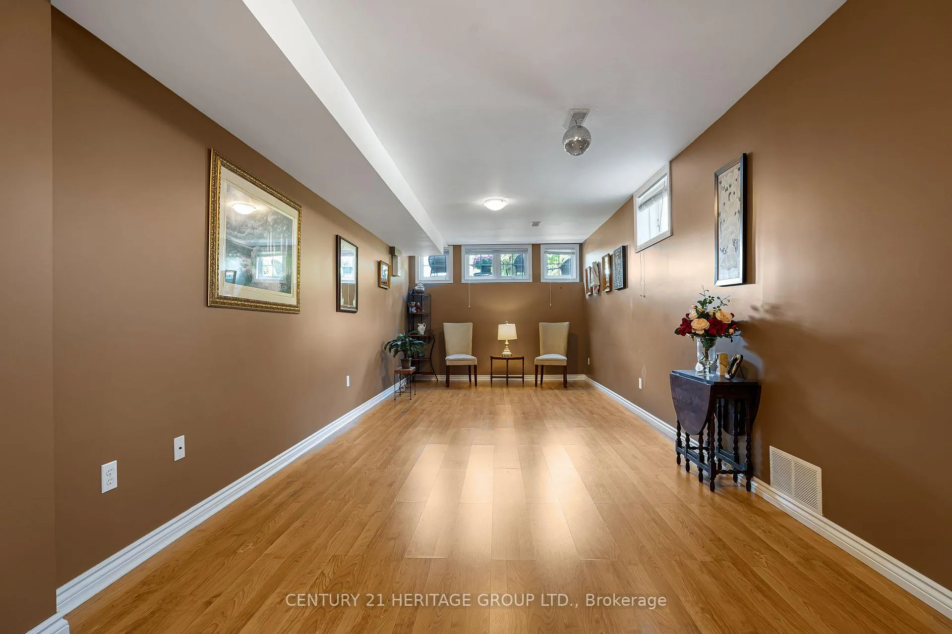 Photo 25 of 77 Hodgson Drive, Barrie, Northwest — HOMEH